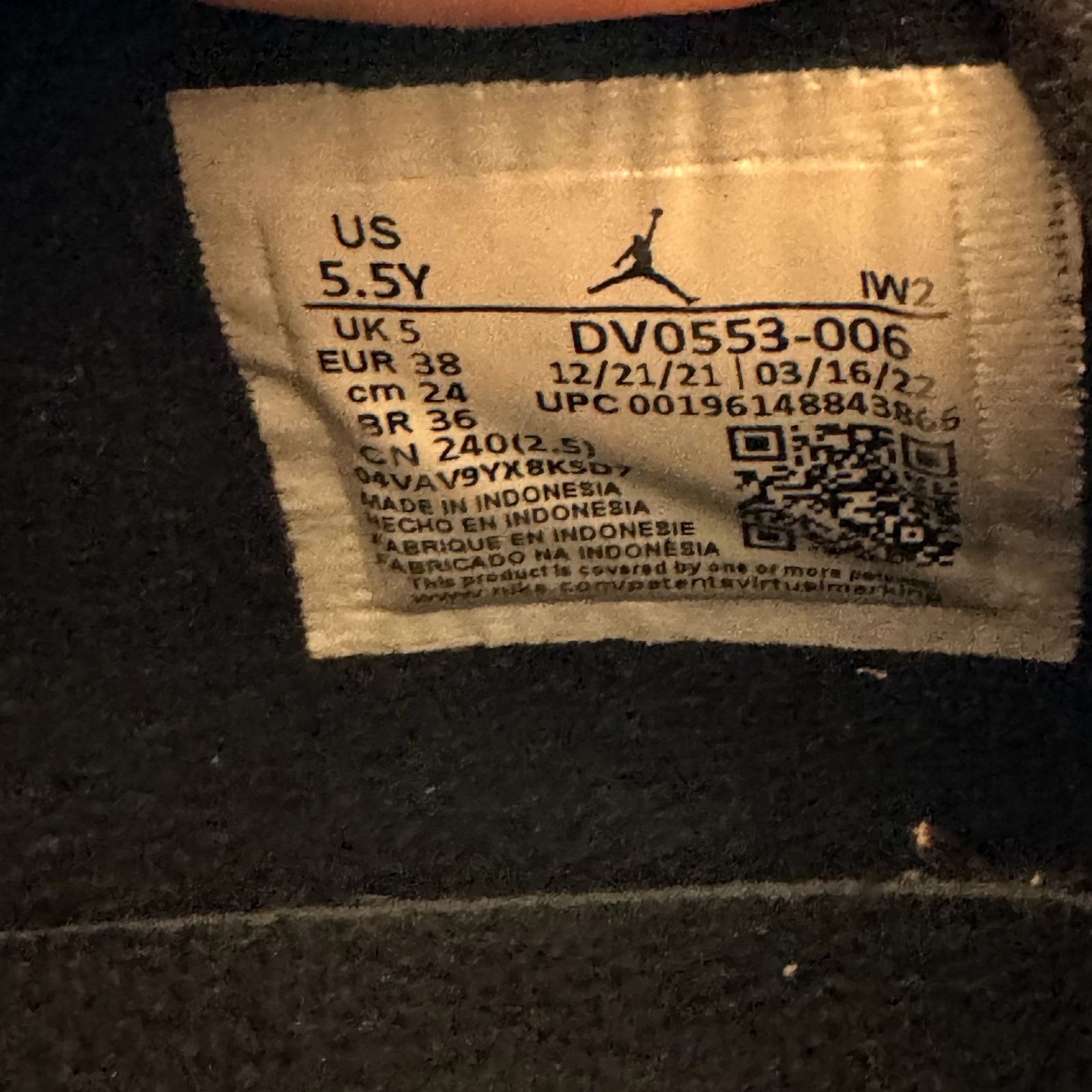 Jordan Brand × Nike Size 5.5 - Air Jordan 4 Retro SE GS Black Canvas Men's Shoes Size US 5.5 / EU 38 - 8 Thumbnail