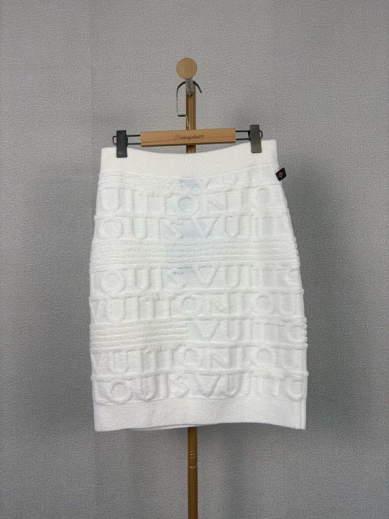 Louis Vuitton LV Embossed White Midi Skirt Size US 38 / EU 54 - 1 Thumbnail