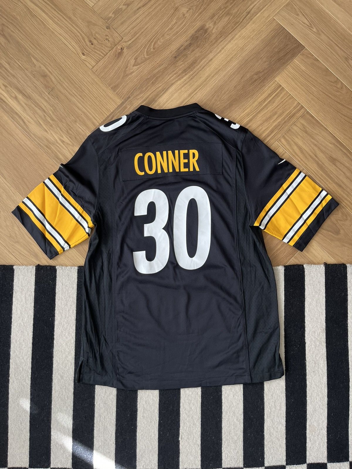 Nike Pittsburgh Steelers #30 James Conner NFL Jersey Men’s Size L Size US L / EU 52-54 / 3 - 7 Thumbnail