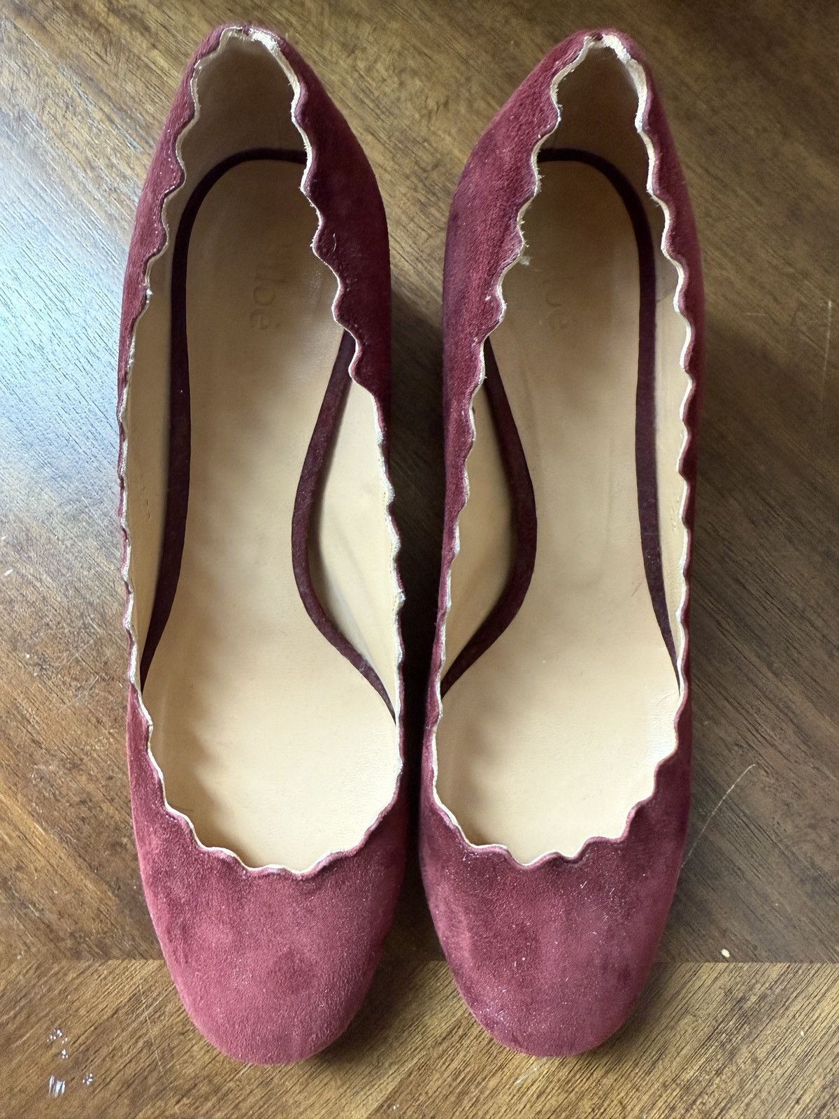 Chloe Lauren Scalloped Pumps Burgundy- Worn Twice! Size US 8.5 / IT 38.5 - 6 Thumbnail
