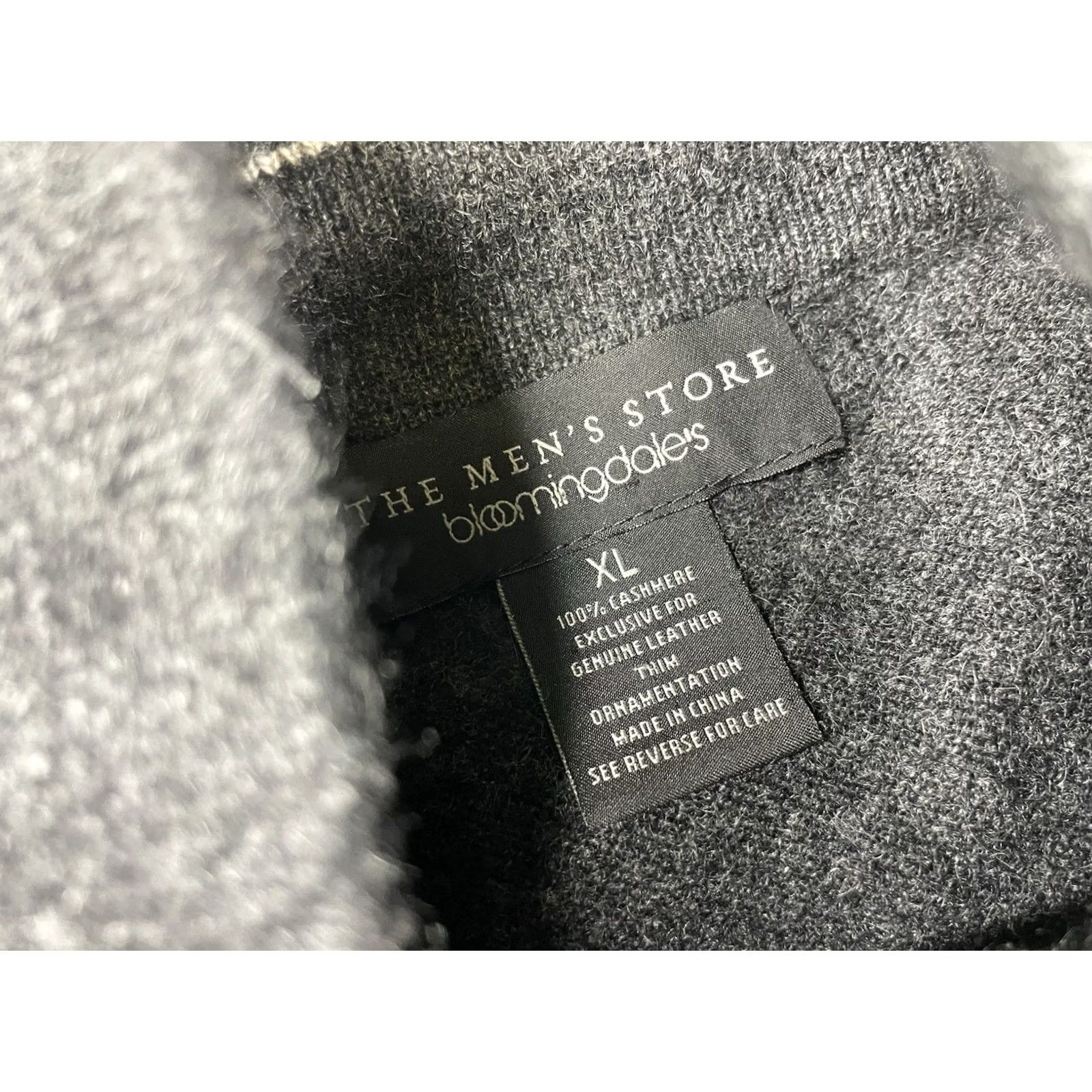 Bloomingdale's The Men's Store 100% Cashmere 1/4 Zip Pullover Sweater Gray XL Men Shirt/ Sweater Size US XL / EU 56 / 4 - 3 Thumbnail