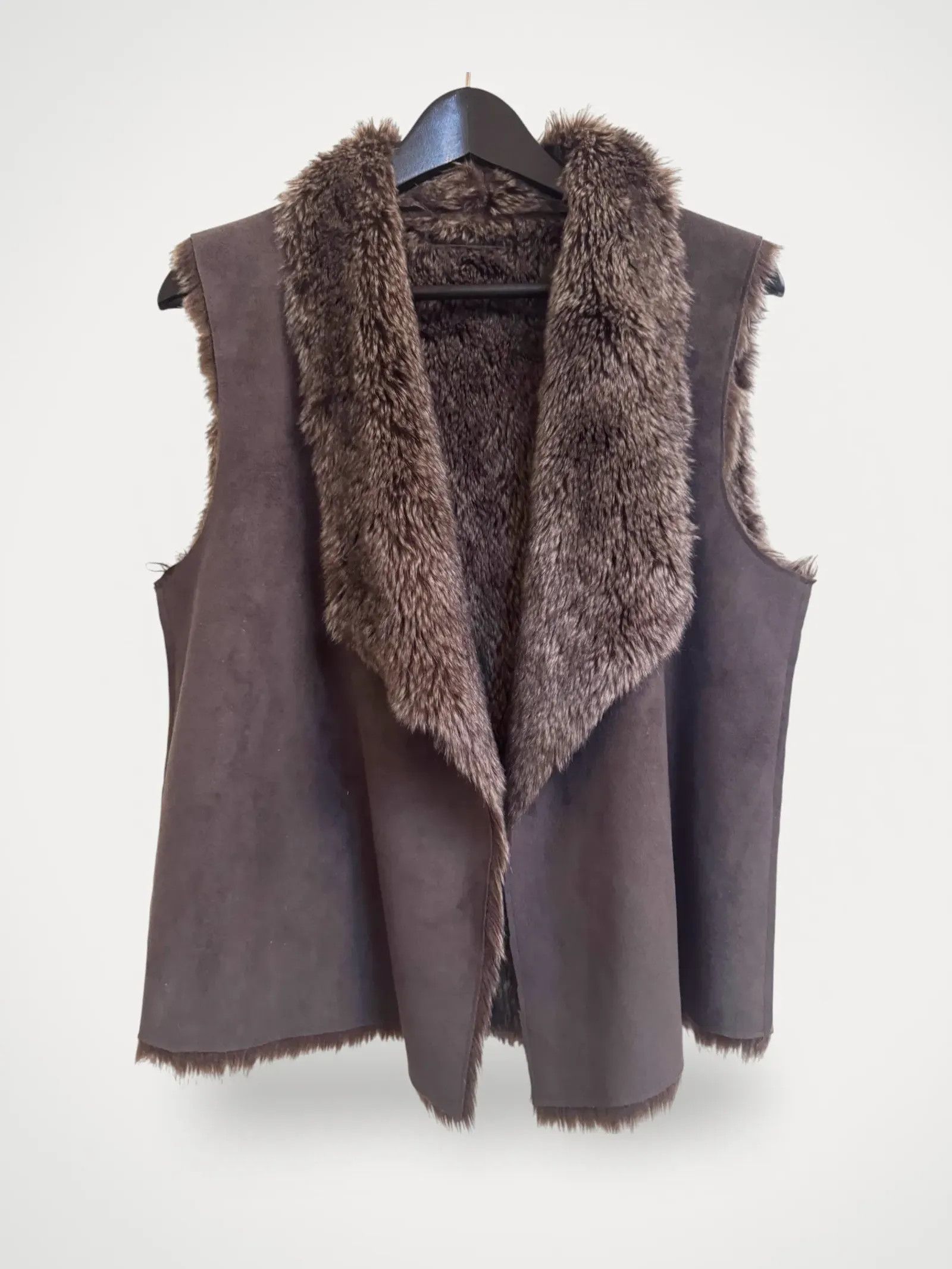 Velvet Velvet Päls väst. Vest Size M / US 6-8 / IT 42-44 - 1 Thumbnail