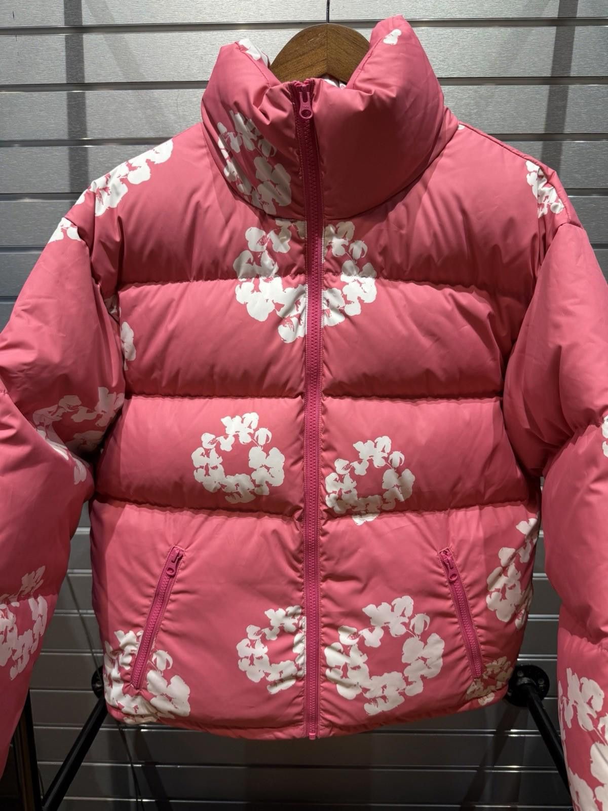 DENIM TEARS Small Cotton Wreath Puffer Jacket Denim Tears Coat New Pink Size US S / EU 44-46 / 1 - 5 Thumbnail