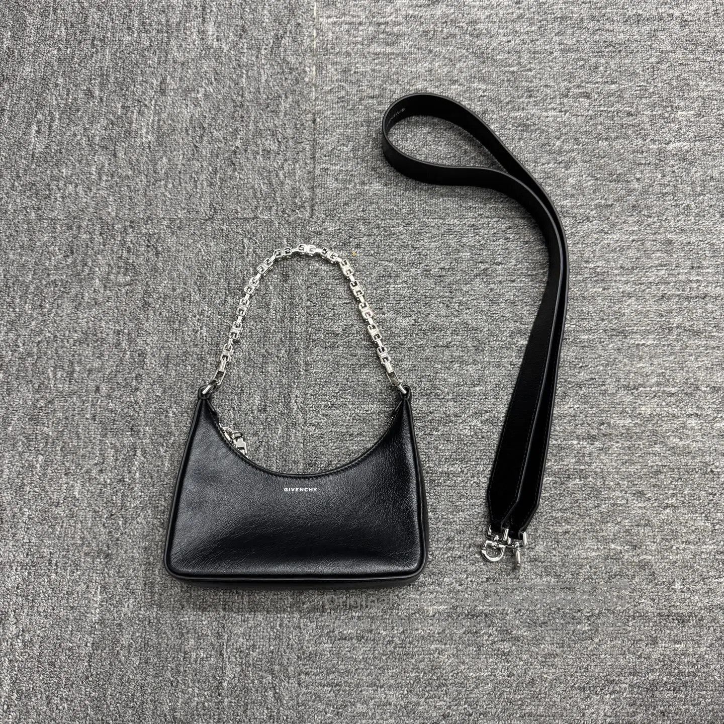 Givenchy #REF! Size ONE SIZE - 2 Thumbnail
