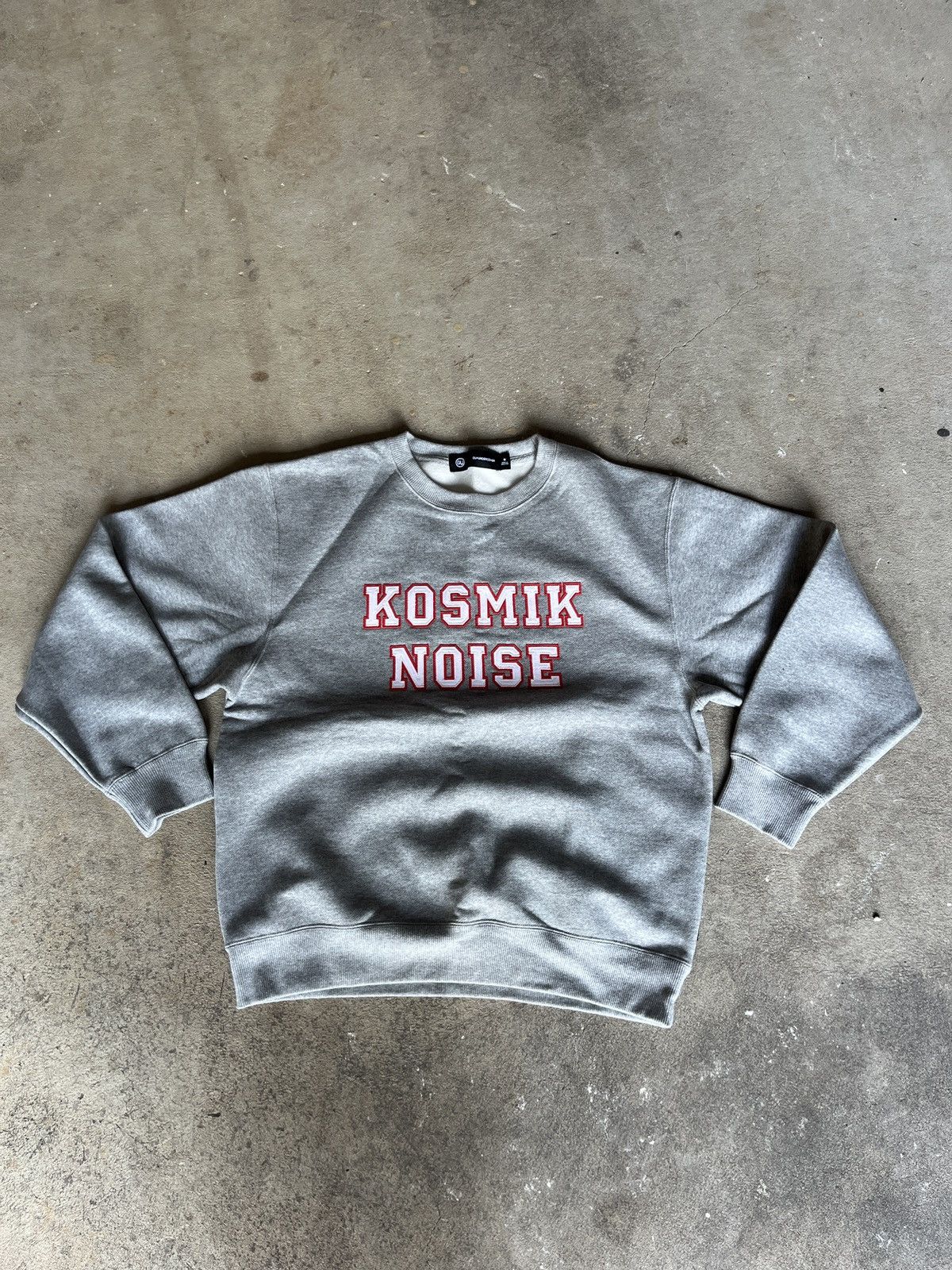 GU × Japanese Brand × Undercover GU X UNDERCOVER KOSMIK NOISE GREY SWEATSHIRT (M) Size US M / EU 48-50 / 2 - 1 Thumbnail