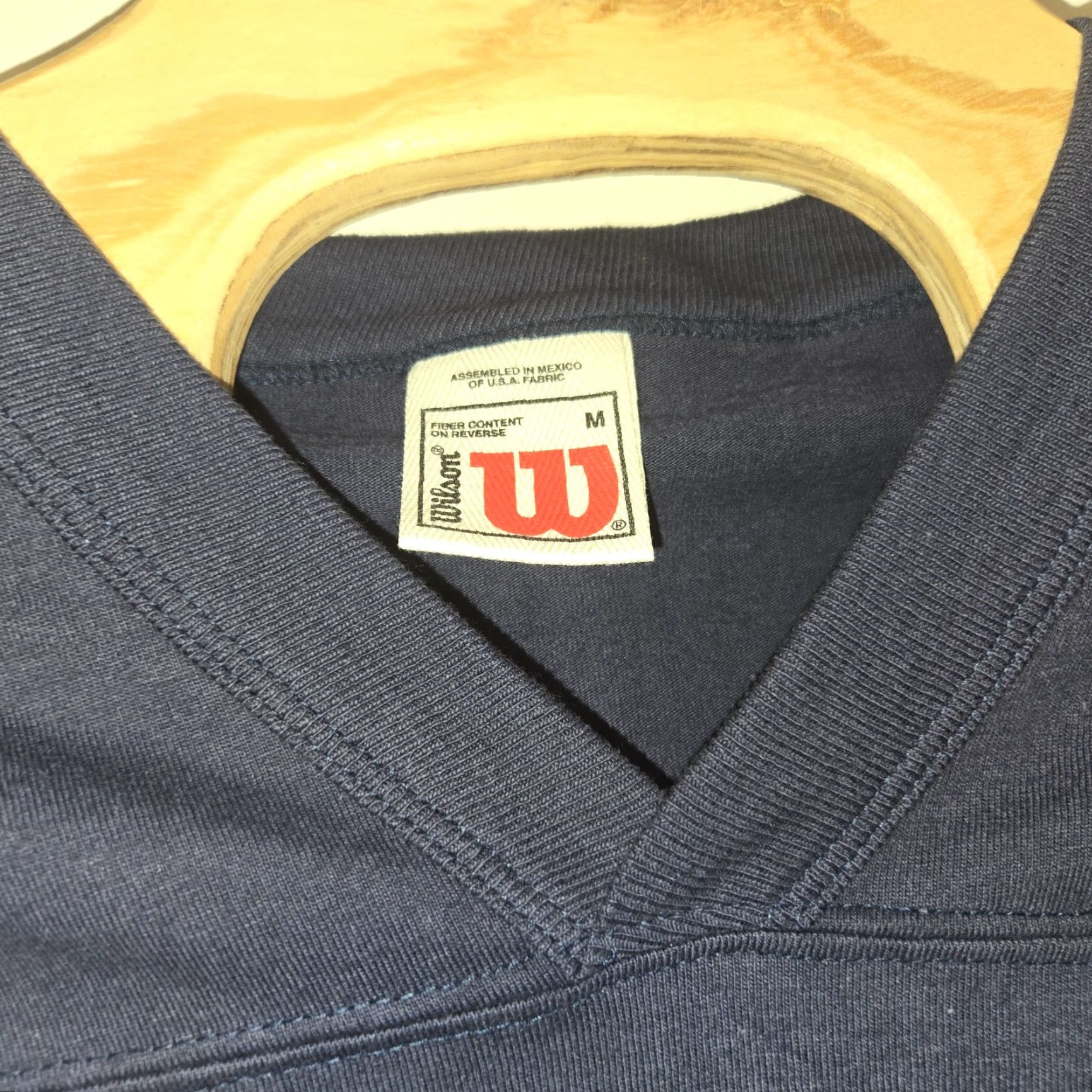 Wilson VINTAGE Property Of Wilson Athletics V Neck Baseball T Shirt Size Medium Blue NWT Size US M / EU 48-50 / 2 - 8 Thumbnail