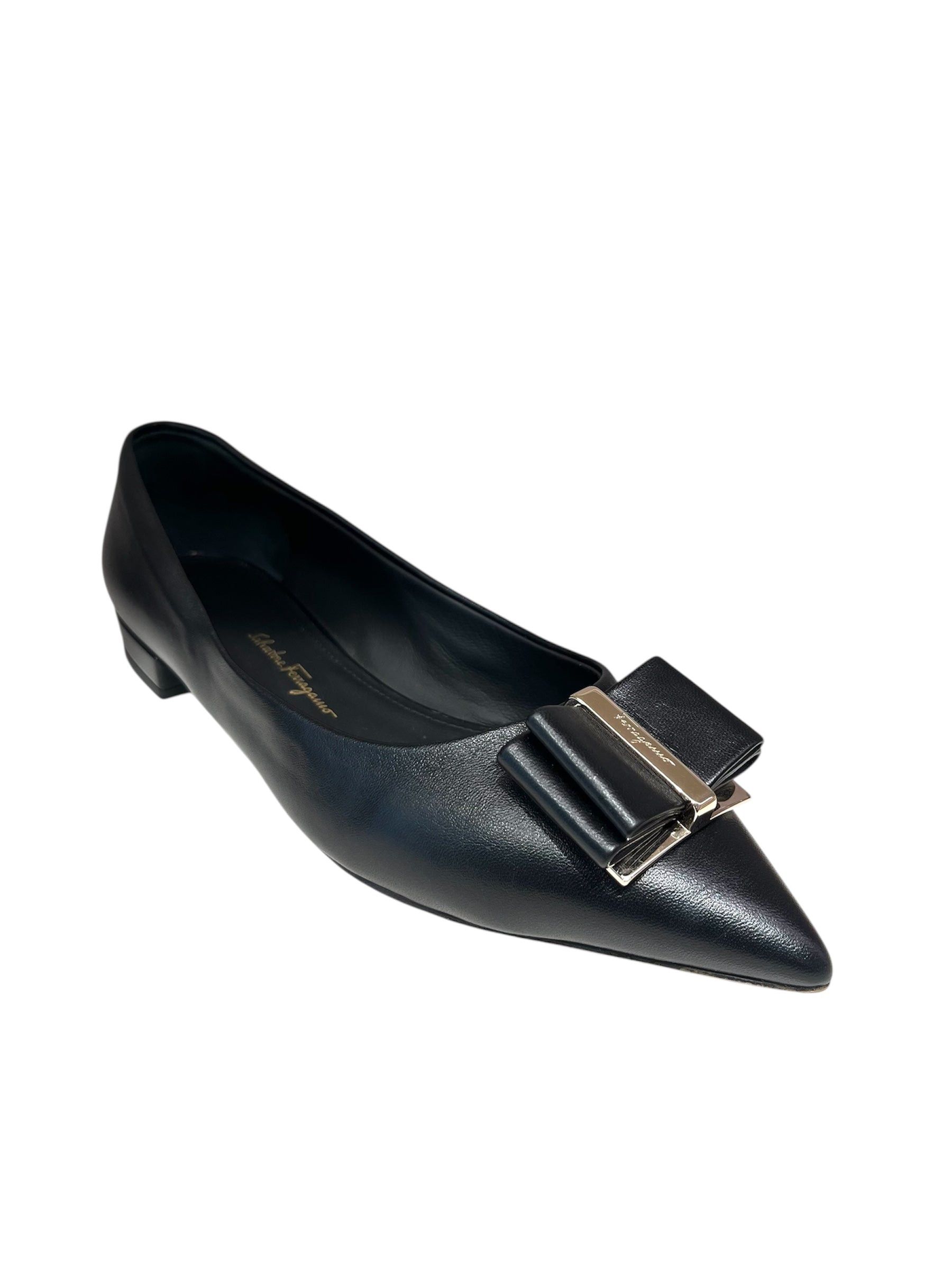 Ferragamo Bow Leather Flats SIZE 5.5