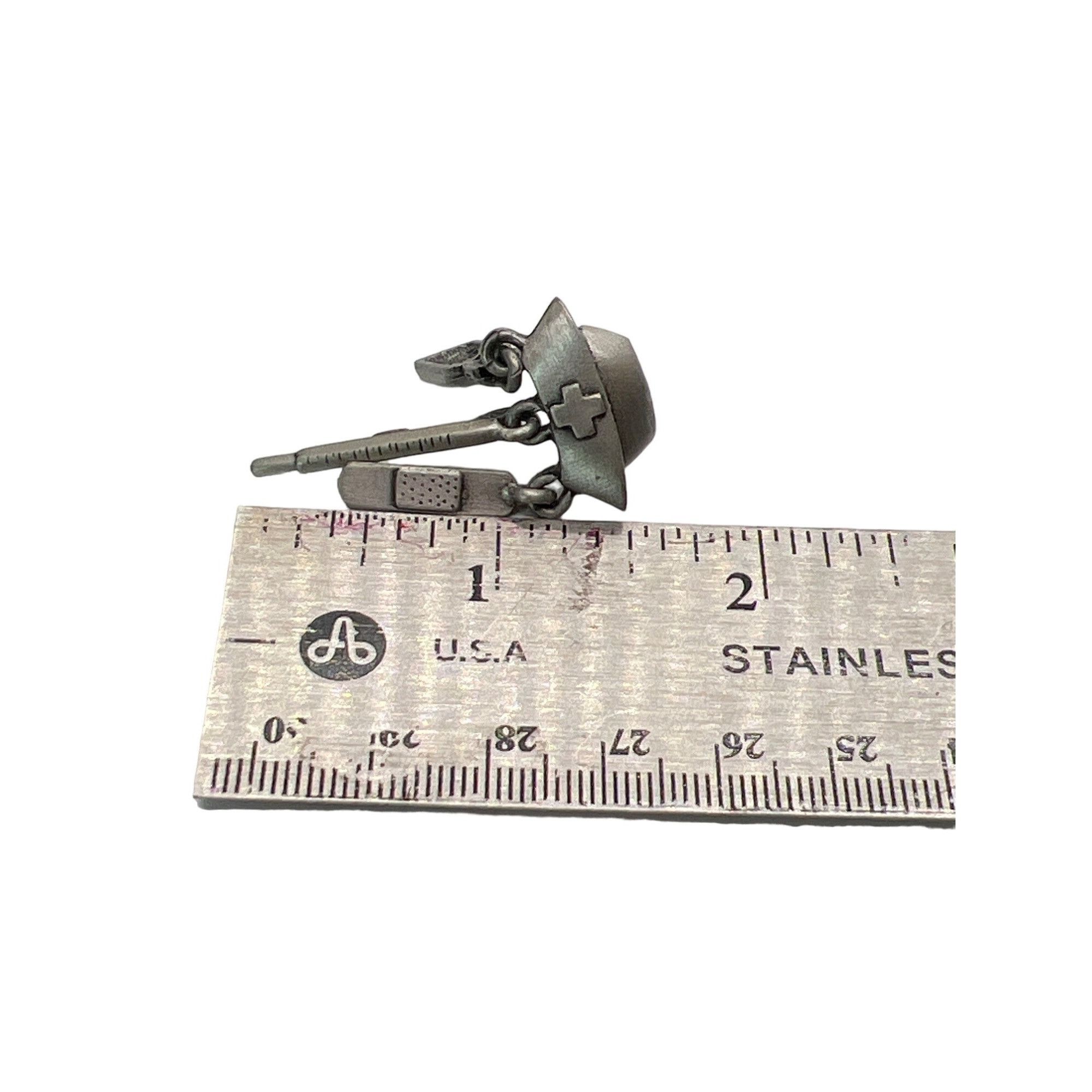 Other Vintage JJ Jonette Pewter Nurse Earrings Dangles Bandage The Size ONE SIZE - 4 Thumbnail