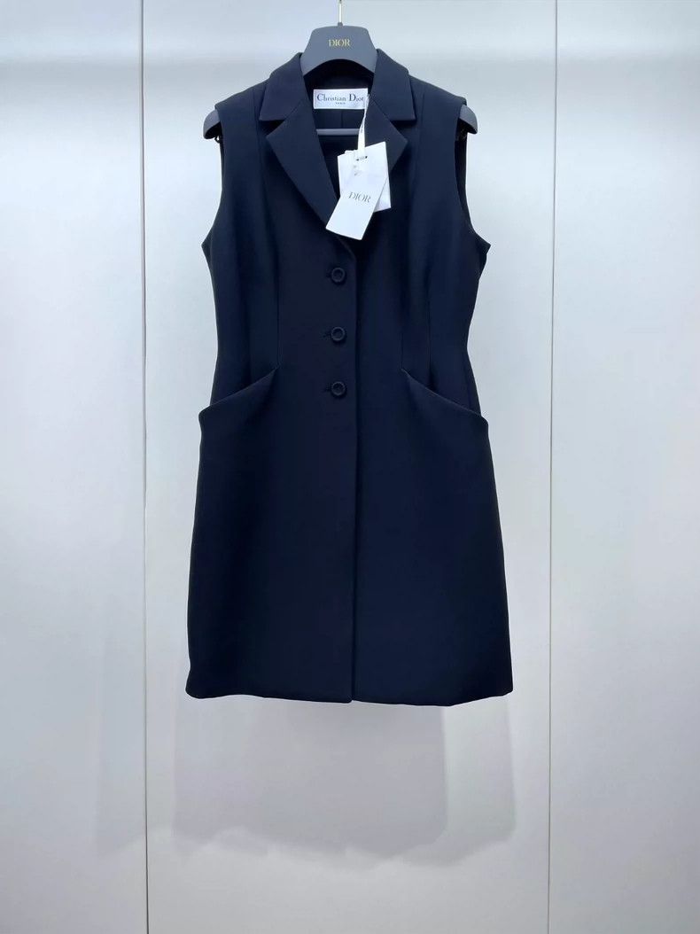 Dior Dior Suit, vest, slim dress 2504-Nextarrow Size XS / US 0-2 / IT 36-38 - 1 Thumbnail