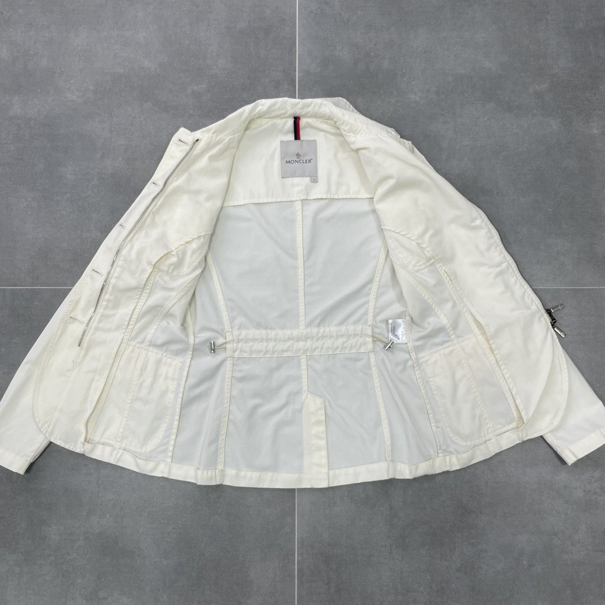 Moncler Authentic Moncler Women Jacket Size 1 (S) Size S / US 4 / IT 40 - 16 Thumbnail