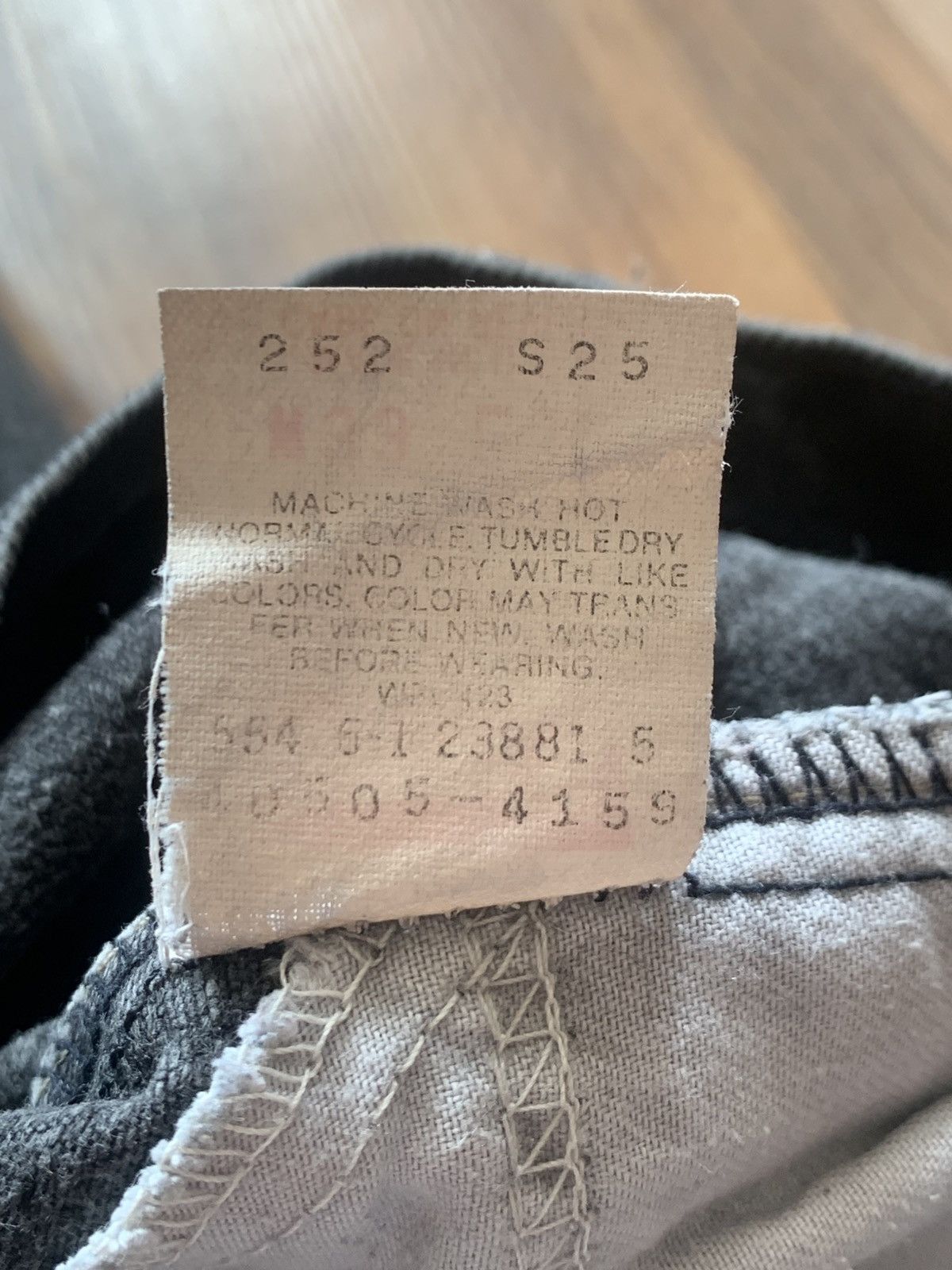 Levi's Levi’s 80s 505 Made in USA Size US 33 - 12 Thumbnail