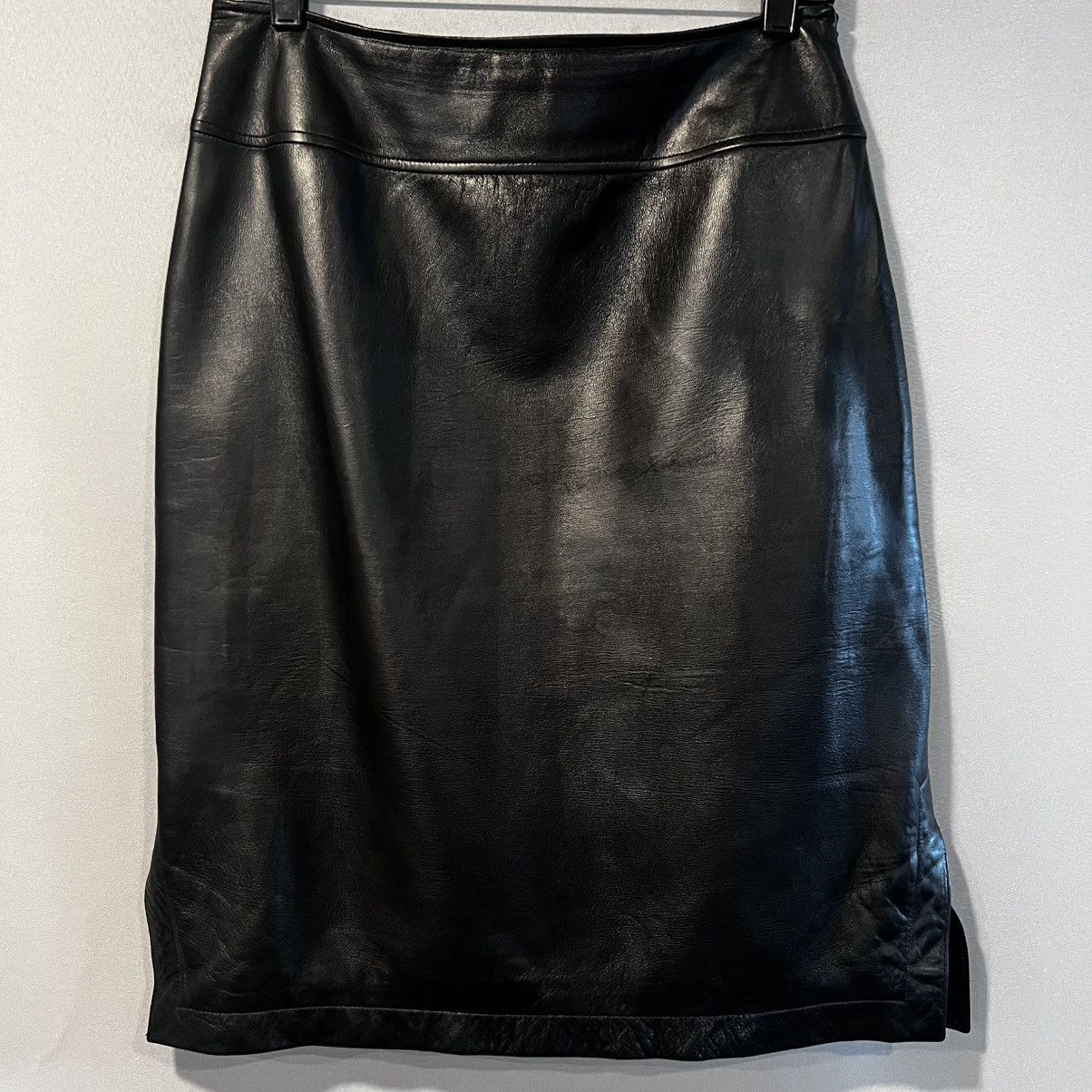 St. John St. John Leather Skirt Size 28" / US 6 / IT 42 - 1 Thumbnail
