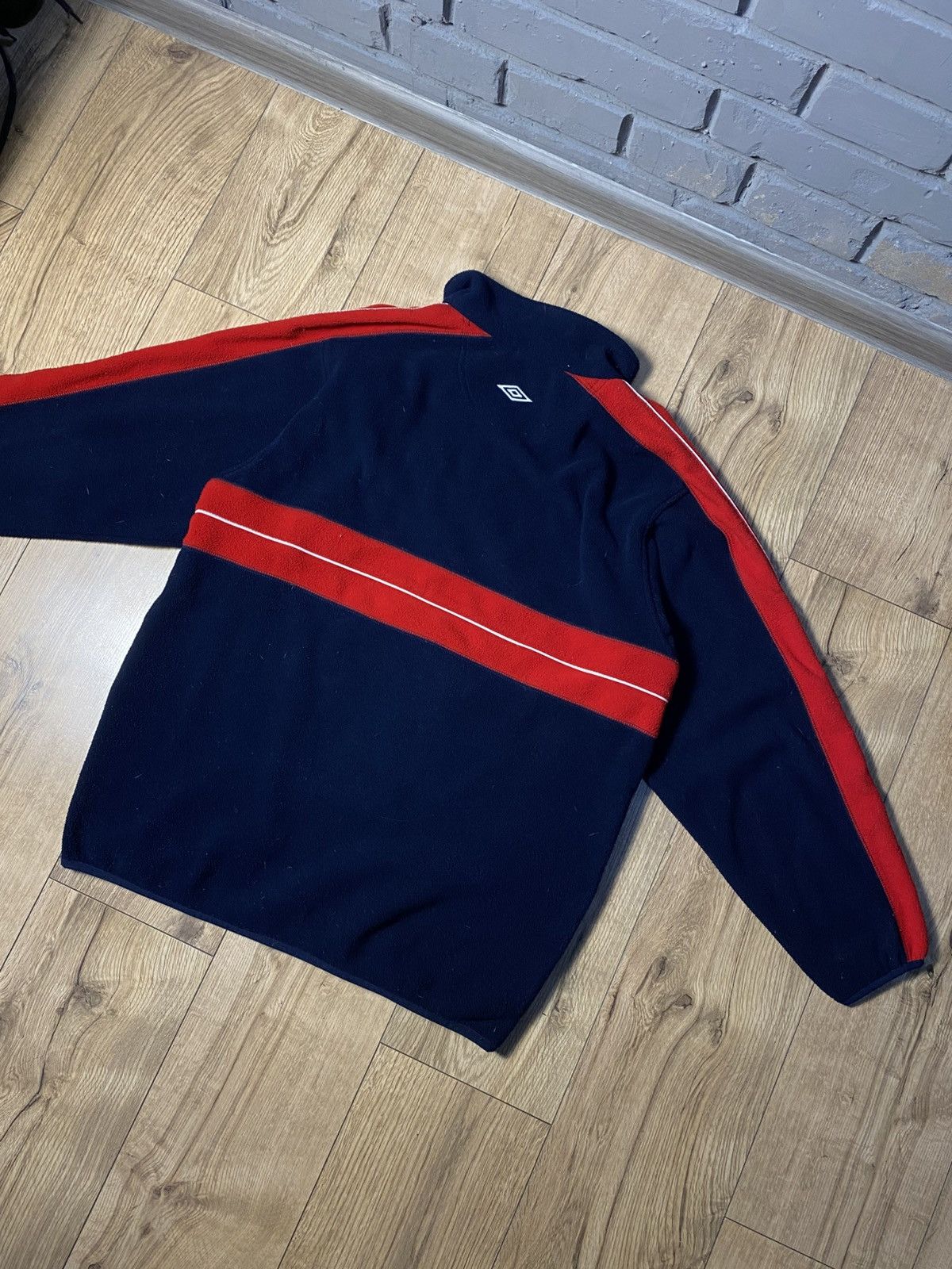 Umbro ENGLAND 1999/2001 TRAINING FOOTBALL FLEECE JACKET UMBRO sz M Size US M / EU 48-50 / 2 - 3 Thumbnail