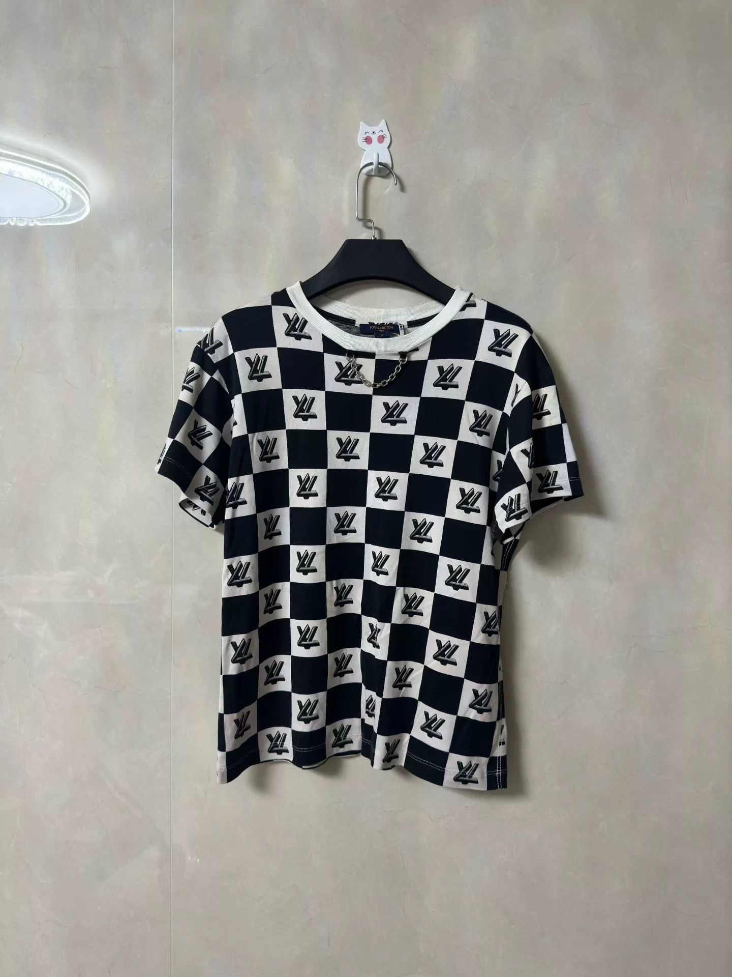 Louis Vuitton Louis Vuitton Damier Black Chain Short-Sleeve Size S / US 4 / IT 40 - 1 Thumbnail