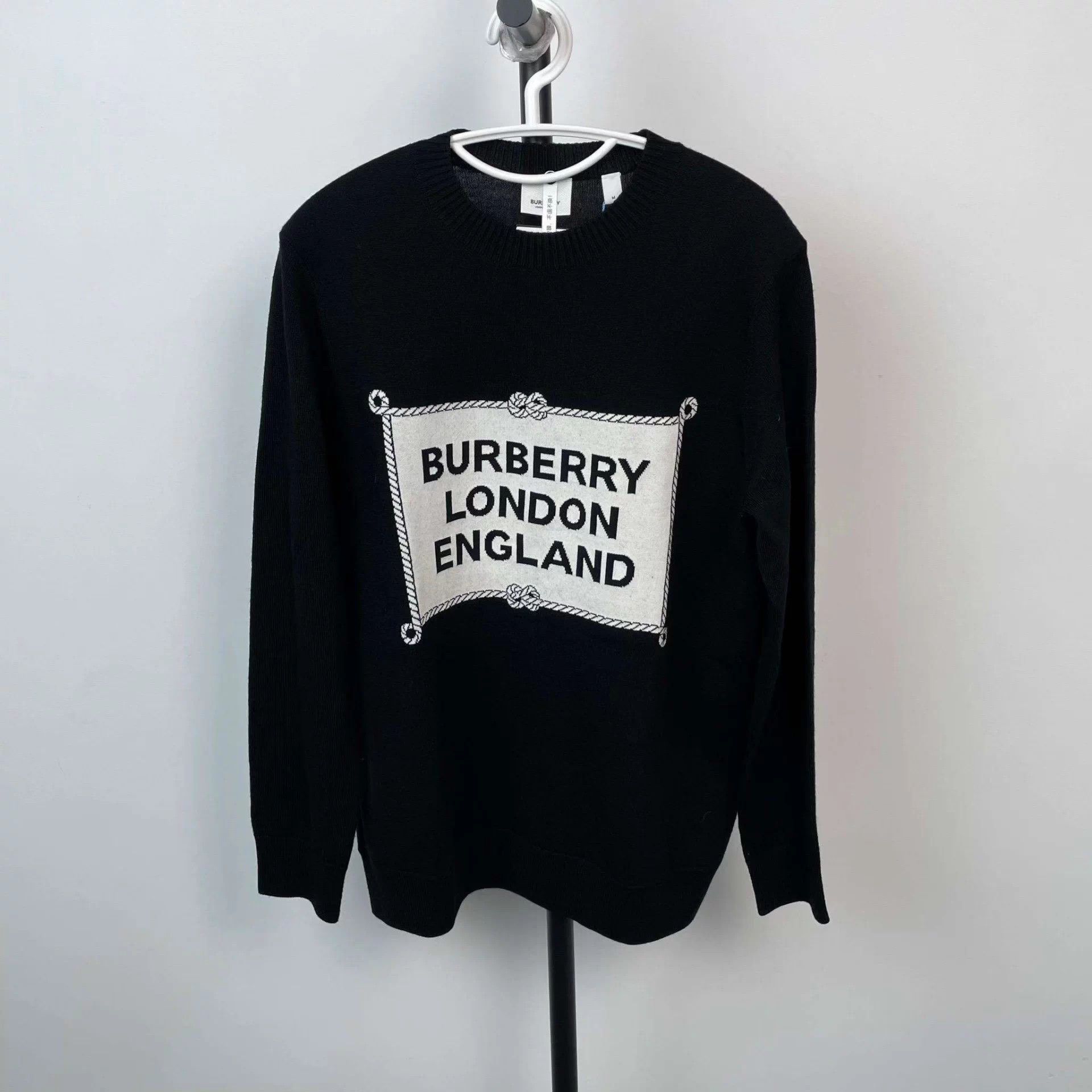 Burberry Burberry Black Wool Sweatshirt M Size M / US 6-8 / IT 42-44 - 1 Thumbnail