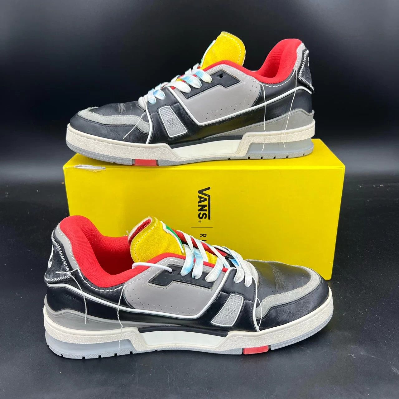 Louis Vuitton LV Trainer SS Yellow Red US8 CH6355 Size US 8 / EU 41 - 3 Thumbnail