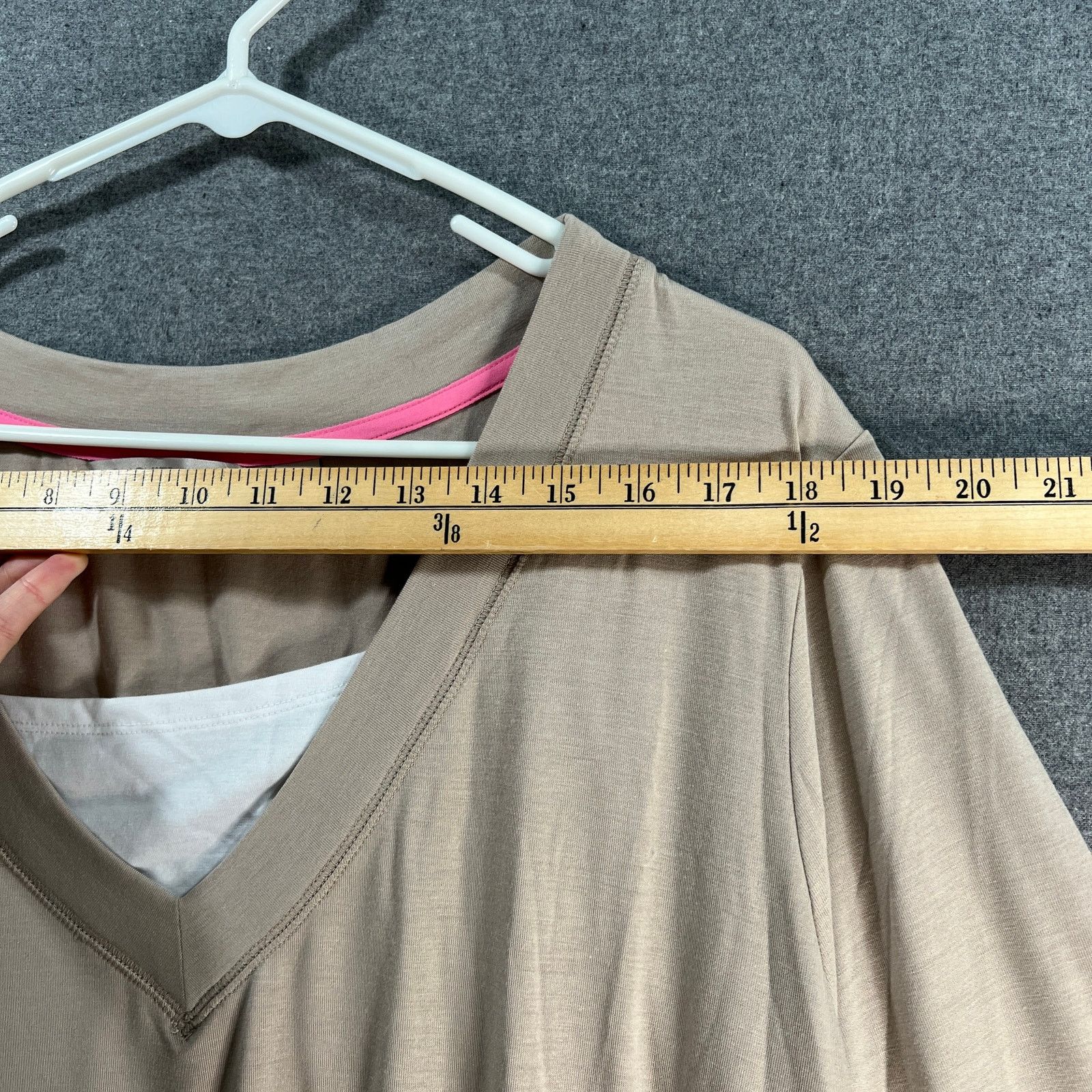 Isaac Mizrahi Isaac Mizrahi Live! Soho Top with 3/4 Sleeves Wheat, Size 3X Size 3XL / US 20-22 - 6 Thumbnail