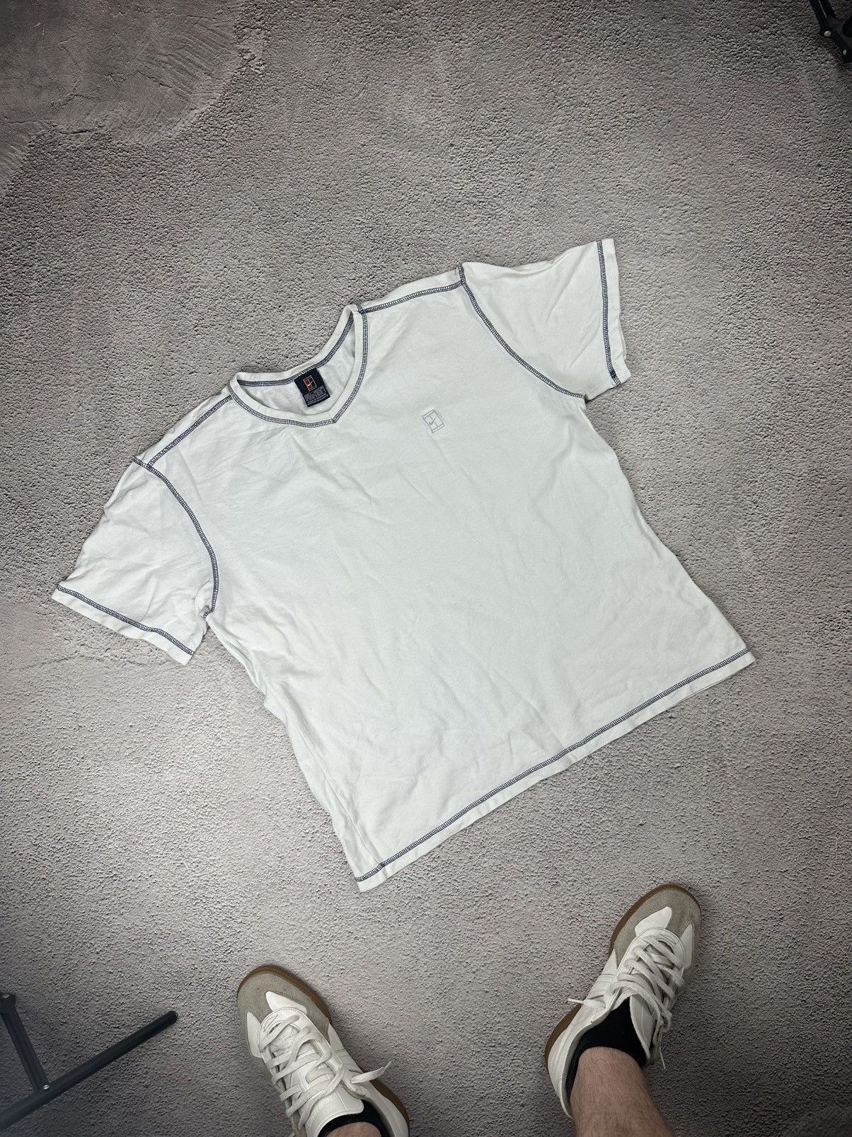 Nike Vintage Nike Court T-Shirt Logo Y2K Sportwear SK8 Size L / US 10 / IT 46 - 5 Thumbnail