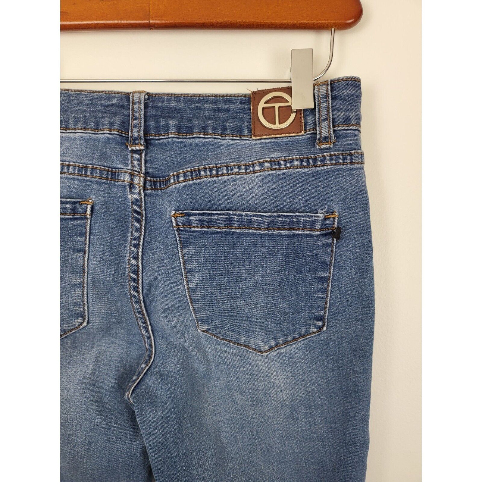 Elie Tahari Tahari Chloe Fit Solution Skinny Leg Jeans 4/27 Womens Size 27" / US 4 / IT 40 - 5 Thumbnail