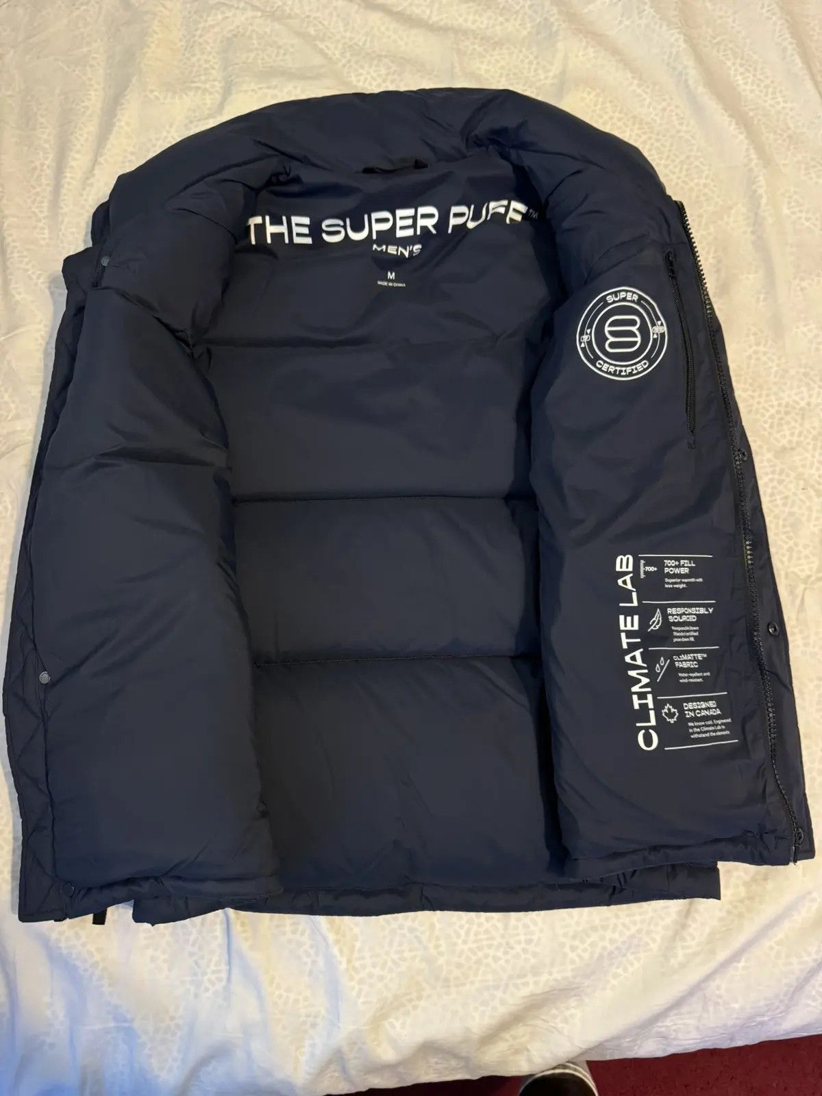 Aritzia THE SUPER PUFF™ Vest Men's - cliMATTE™ Size US M / EU 48-50 / 2 - 9 Thumbnail