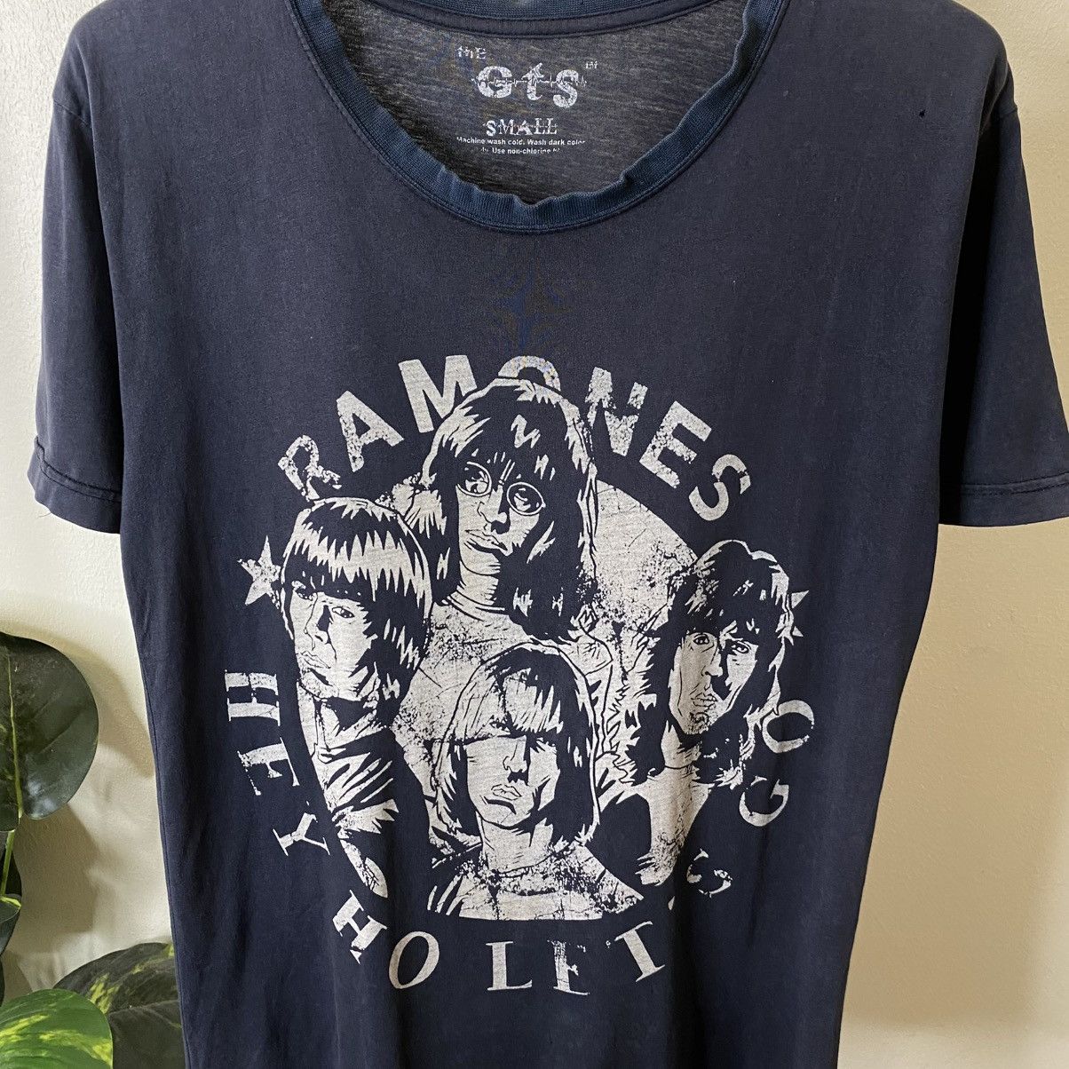 Band Tees Vintage y2k Ramones Punk Band Caricature Distressed Tee Size US S / EU 44-46 / 1 - 2 Thumbnail