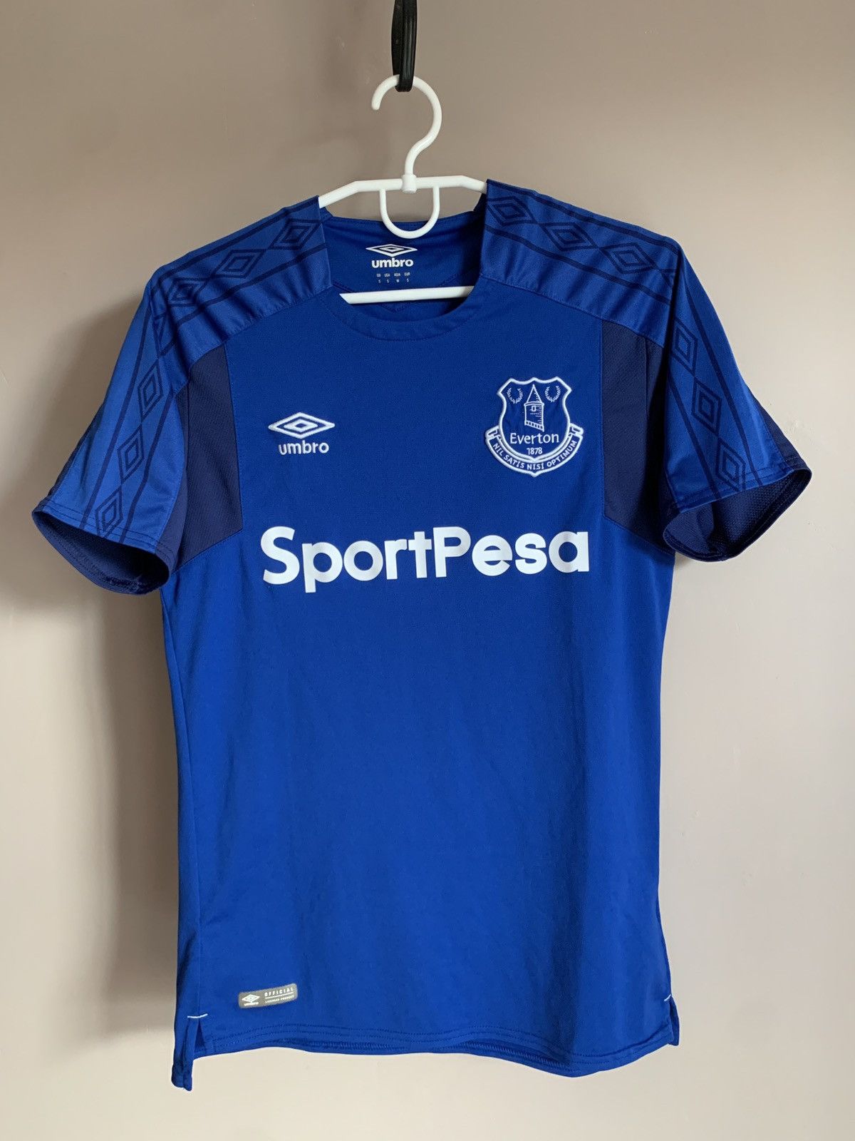 Umbro Everton 2018 Home Football Shirt Umbro Soccer Jersey Size S Size US S / EU 44-46 / 1 - 1 Thumbnail