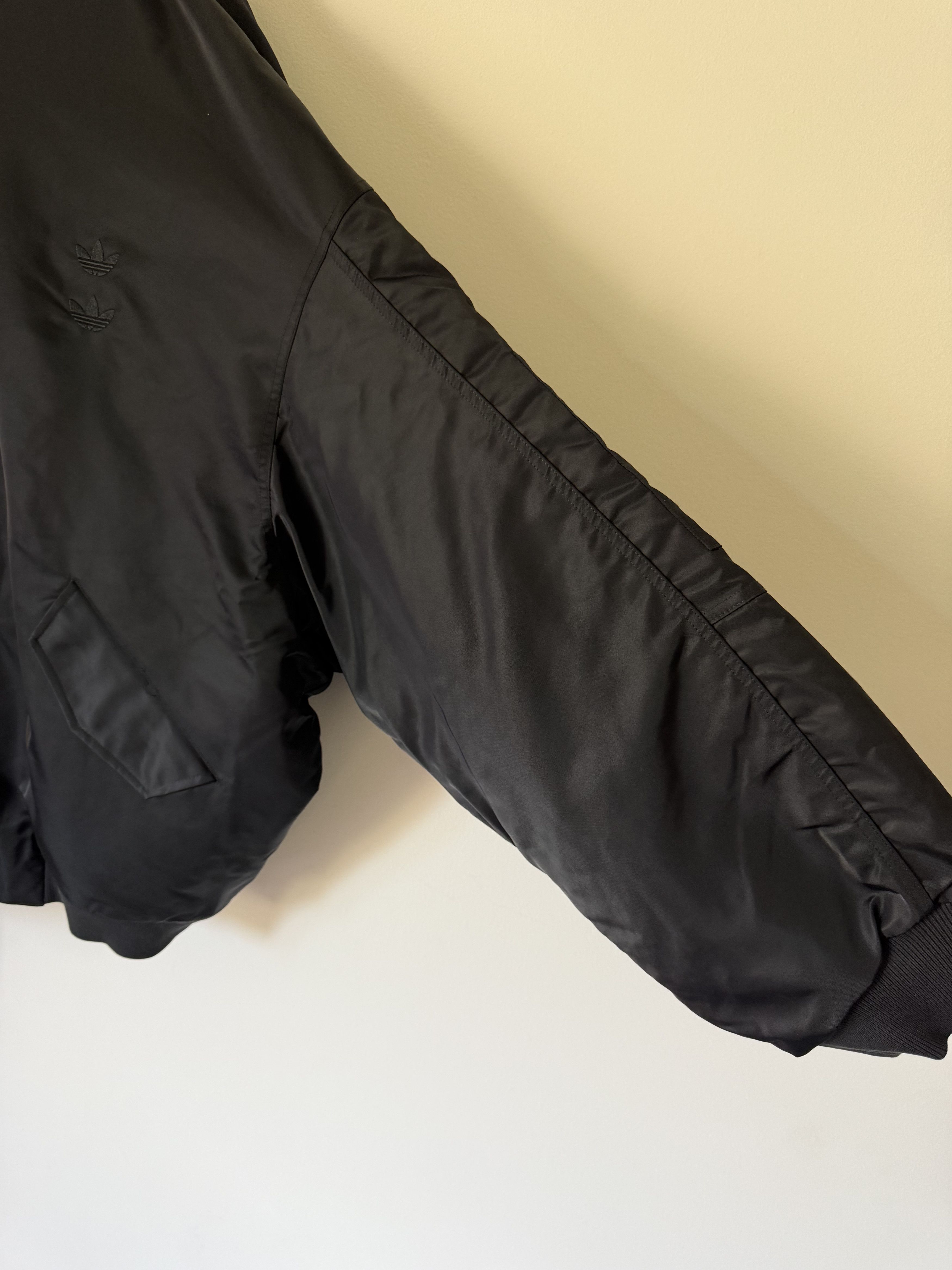 Adidas × Willy Chavarria Willy Chavarria Adidas Satin Bomber Jacket in Black Size US XL / EU 56 / 4 - 4 Thumbnail
