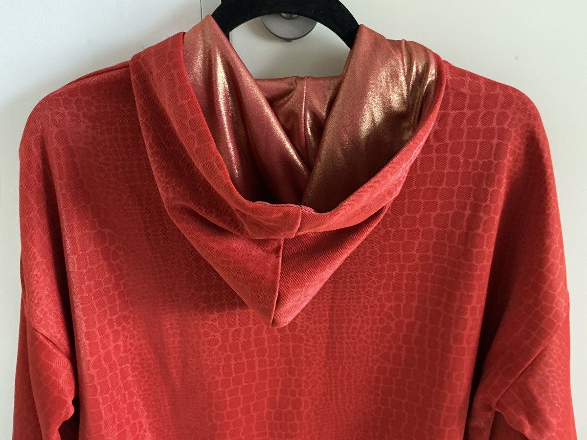 Other Luxury‑Vibe Red Hoodie w/ Gold Accents / size M Size M / US 6-8 / IT 42-44 - 11 Thumbnail