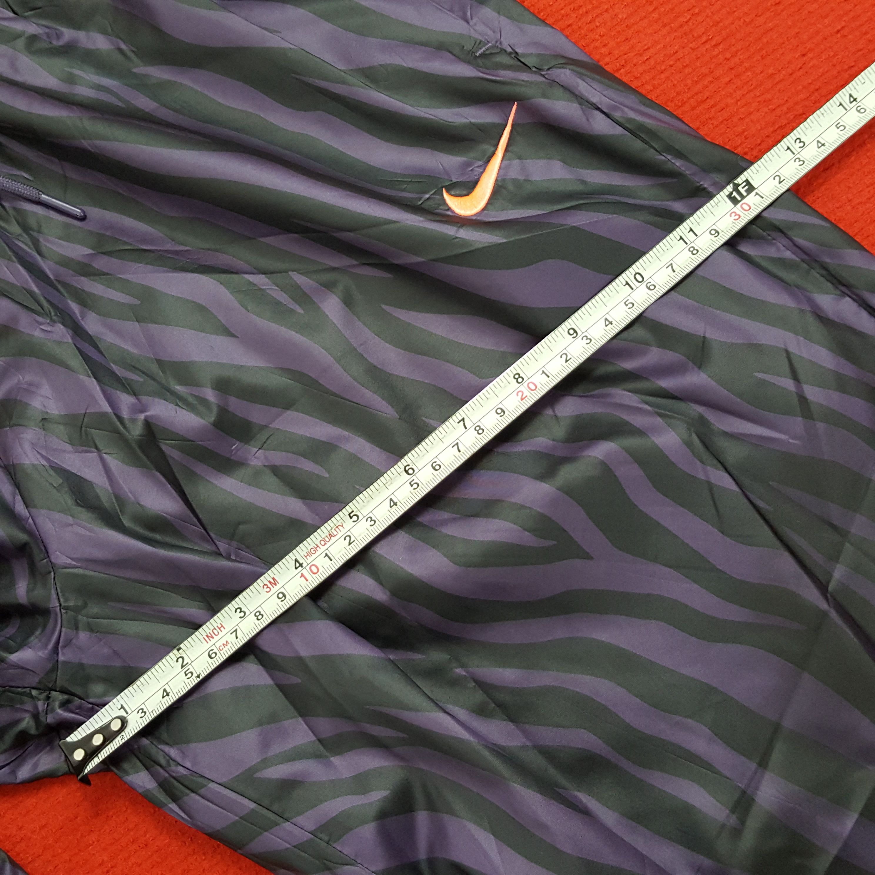 Nike × Vintage Nike Small Logo Design Sportswear Pants Size US 28 / EU 44 - 9 Thumbnail