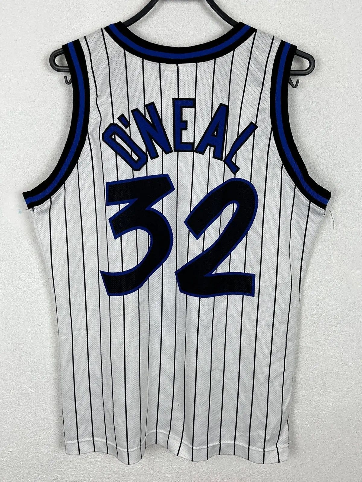 Champion 90s Vintage Orlando Magic #32 1989-98 Home O’Neal Jersey Size US S / EU 44-46 / 1 - 5 Thumbnail