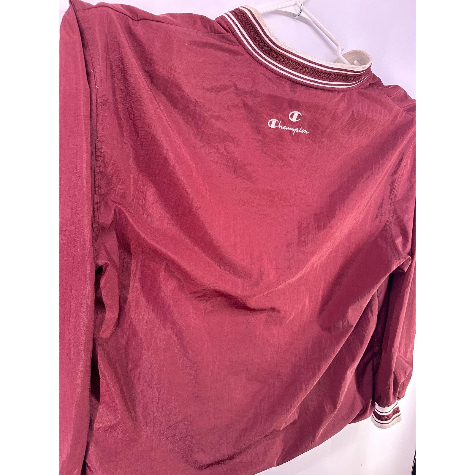Champion Vintage 90'S-00'S Champion V-neck nylon pullover mens sizeXL Size US XL / EU 56 / 4 - 8 Thumbnail