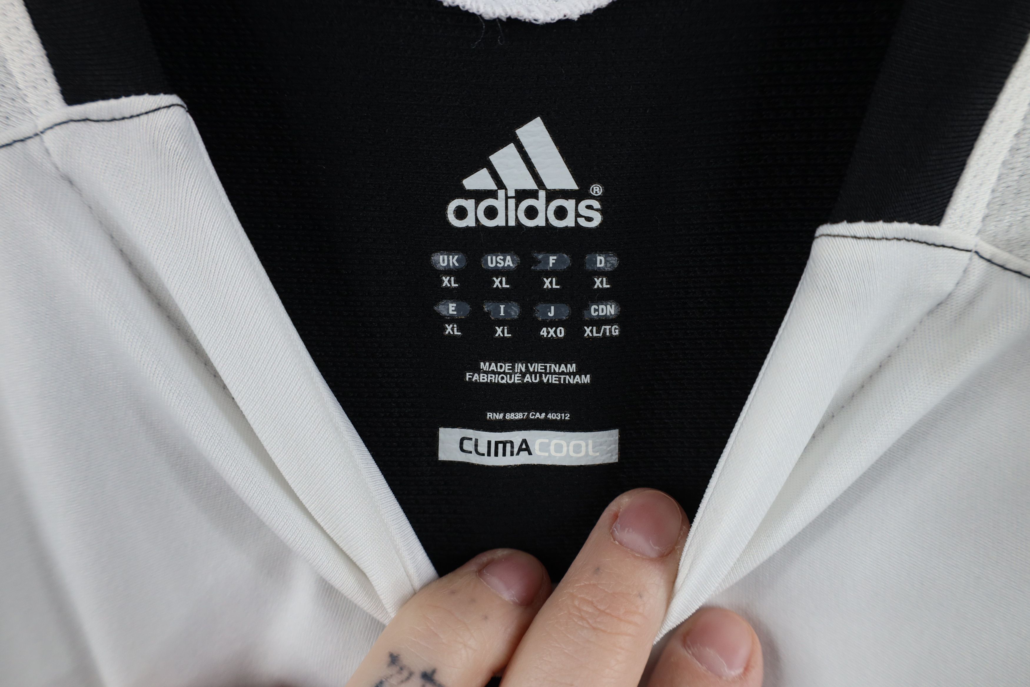 Adidas × Vintage Adidas Western Michigan University Football T-Shirt White Size US XL / EU 56 / 4 - 10 Thumbnail