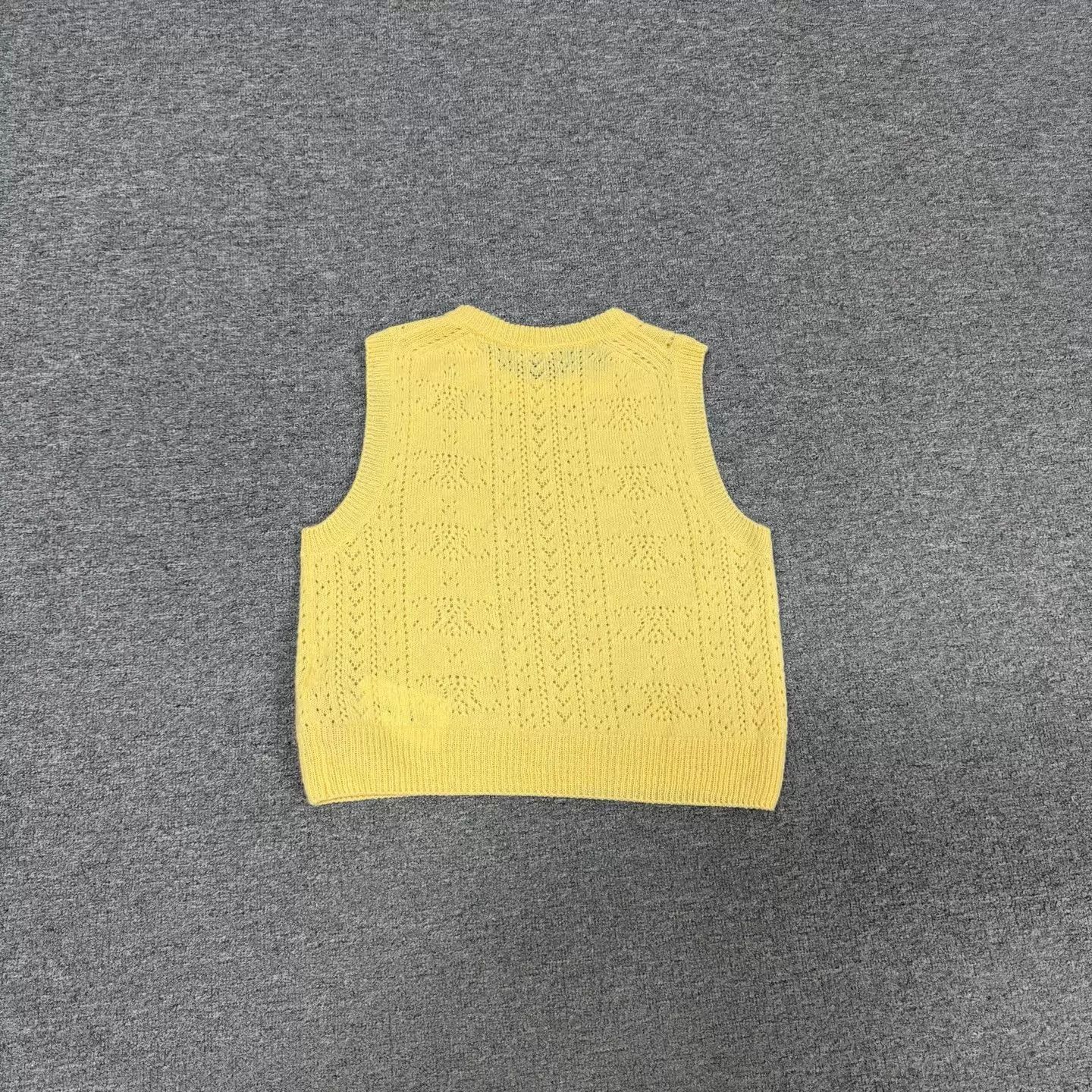 Celine Celine Triomphe openwork knit vest lemon yellow M 99new Size M / US 6-8 / IT 42-44 - 3 Thumbnail