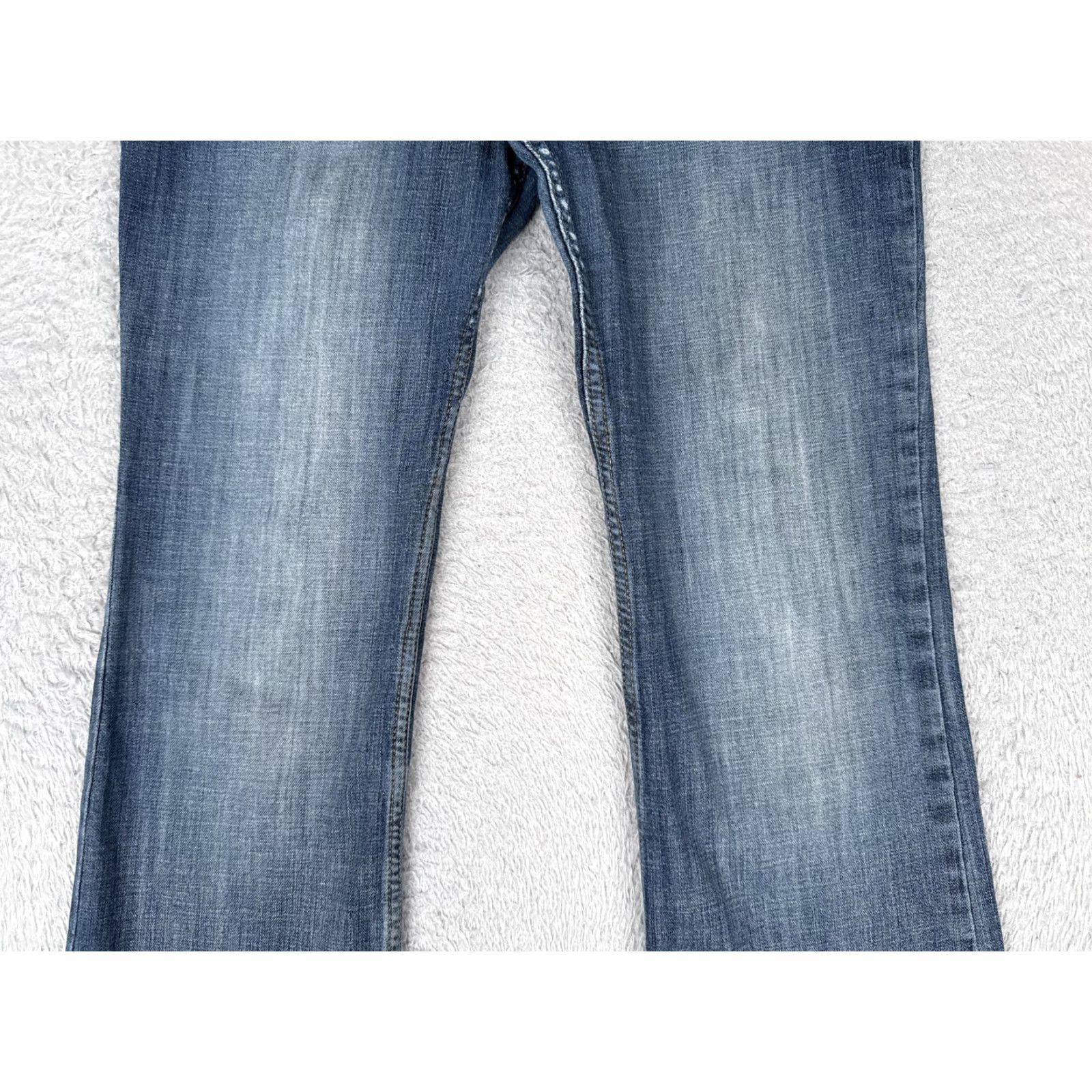 Wrangler Wrangler Jeans Womens Juniors 9 Blue Bootcut Mid Rise Stretch Denim Medium Wash Jeans Womens Juniors 9 Blue Bootcut Medium Wash Wrangler Size 30" / US 8 / IT 44 - 3 Thumbnail