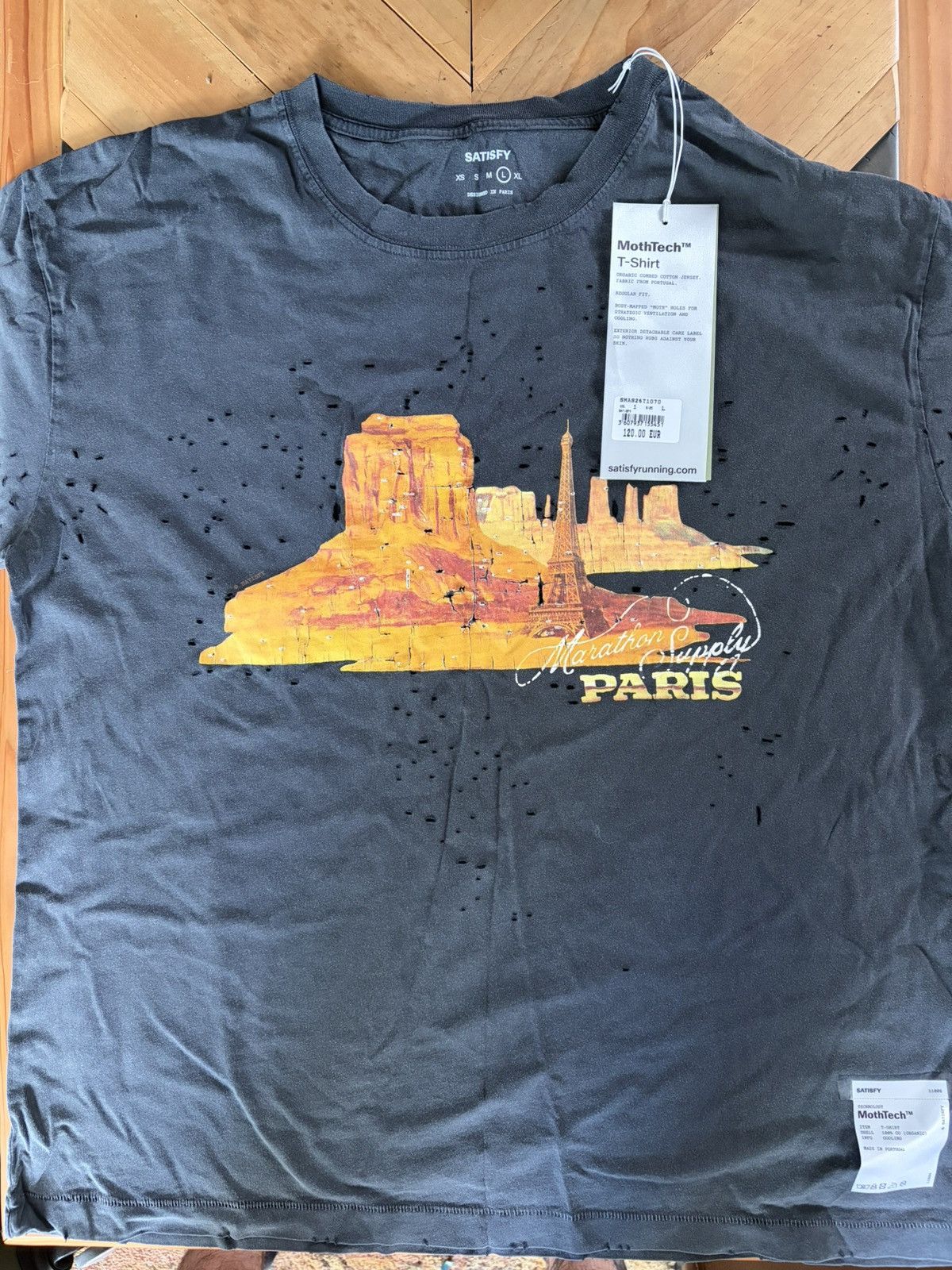 ULTRA RARE Paris Marathon DSM pop-up