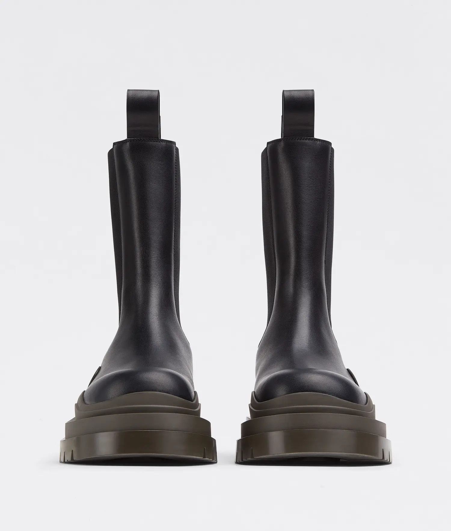 Bottega Veneta o1w1db10425 Tire Chelsea Boots in Black/Camping Size US 12.5 / EU 45-46 - 2 Thumbnail