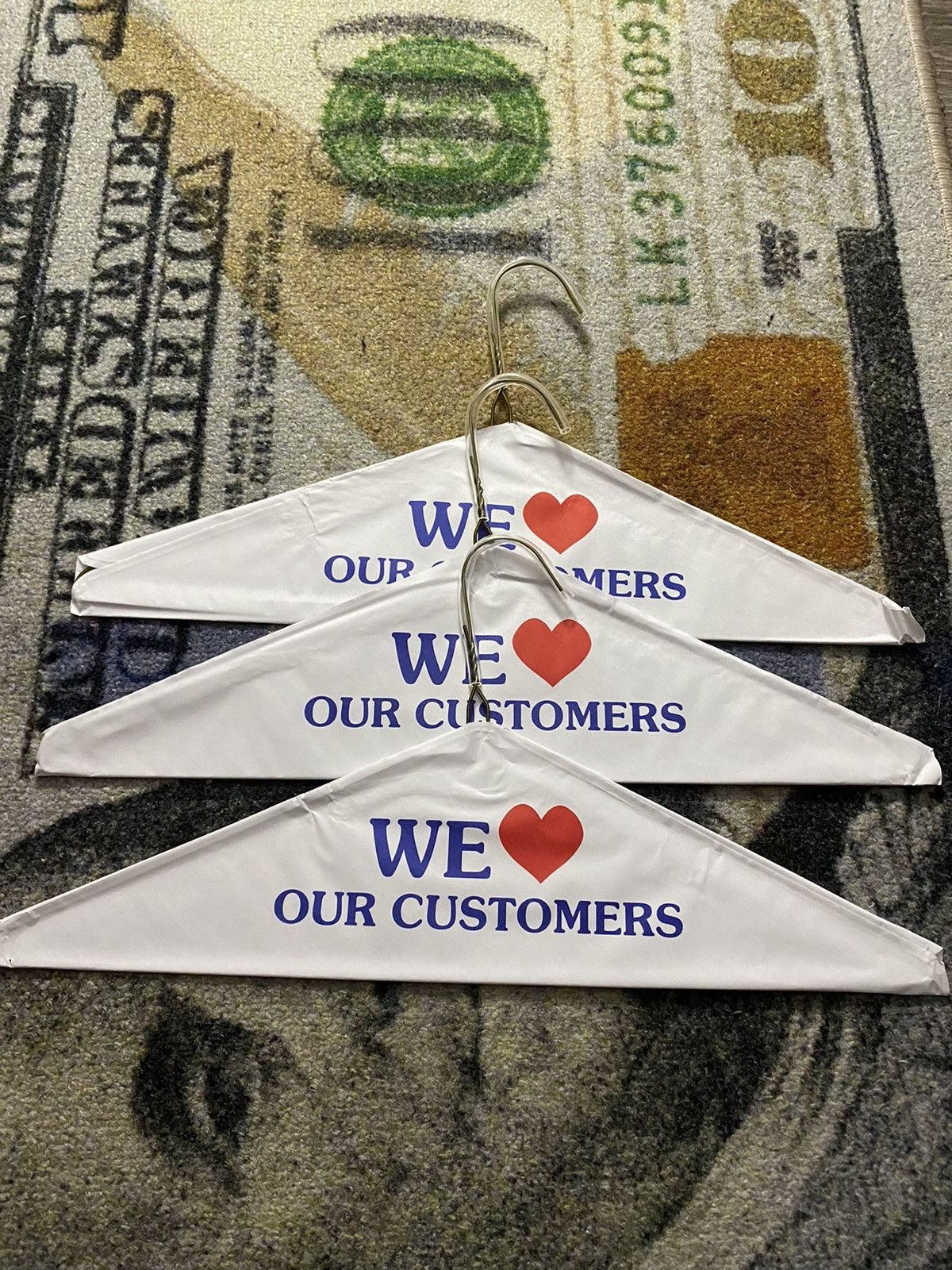 Supreme Supreme Box Logo Wire Hangers (Pack of 3) Size ONE SIZE - 2 Thumbnail