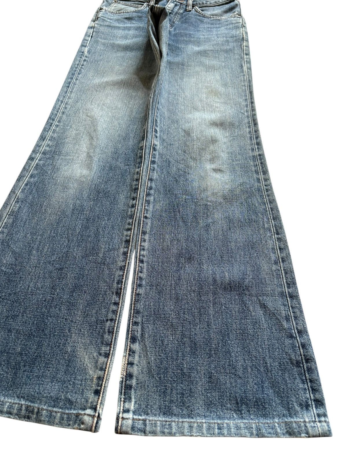 Wrangler Vintage Wrangler Mud Wash Distressed Bootcut Flare Jeans Size US 27 - 7 Thumbnail
