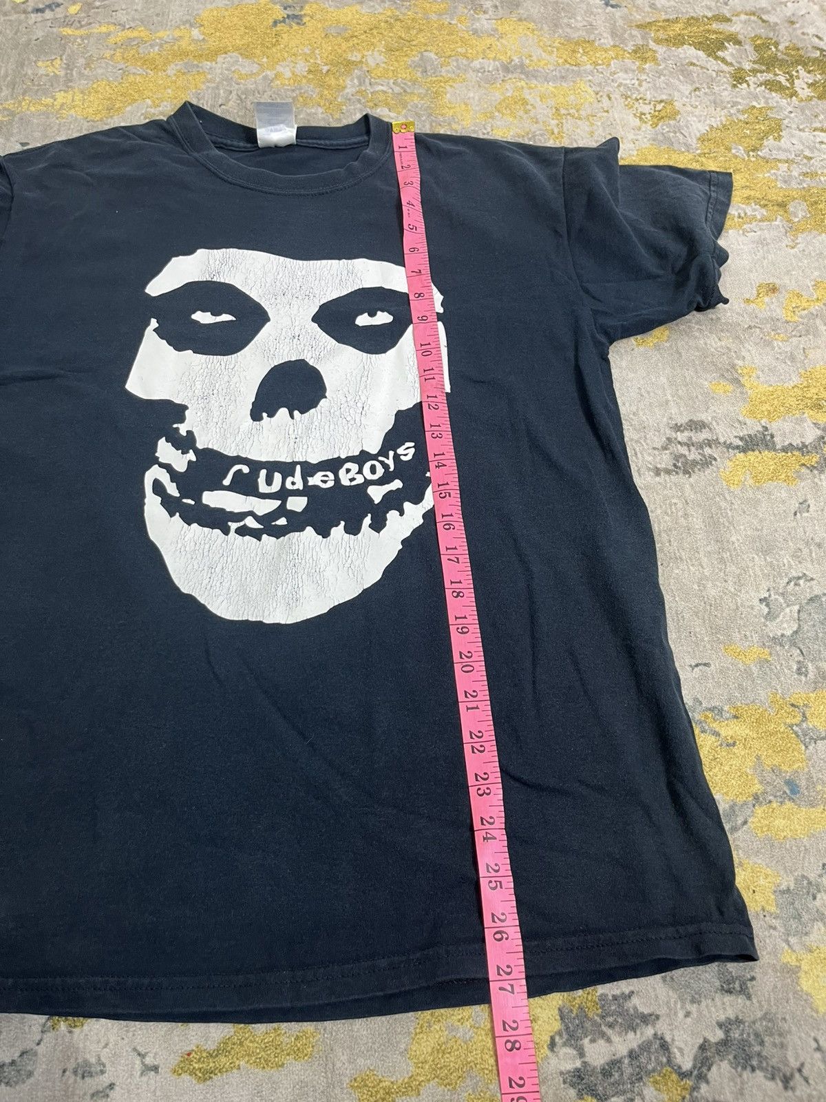 Vintage Vintage 00’s Misfits Big Logo Tshirt(faded black) Size US M / EU 48-50 / 2 - 9 Thumbnail