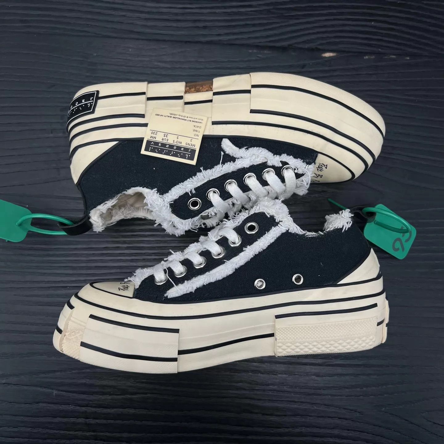 Other VANNESS WU 2.0 Black & White Glow-in-the-Dark Size US 5 / IT 35 - 3 Thumbnail