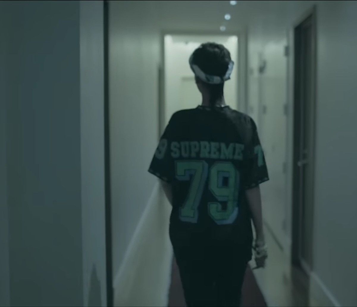シャツ SUPREME 2013 FOOTBALL JERSEY SIZE M 2013 Supreme Tournament of Roses Football Jersey Size: Large