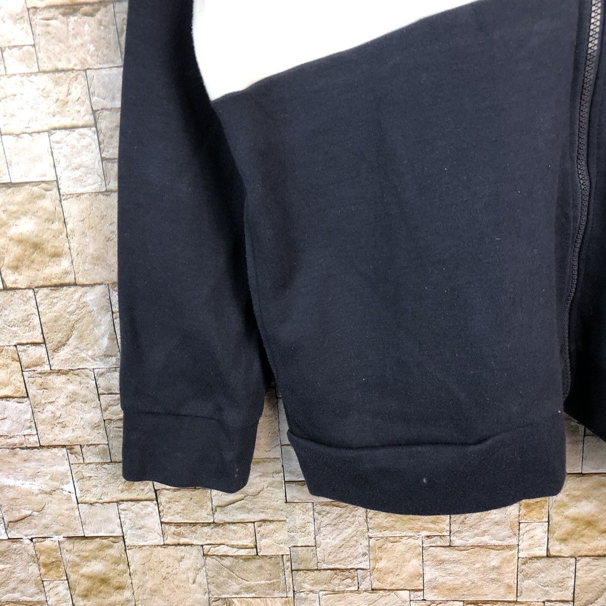 Disney Disney Mickey Mouse vintage sweatshirt Hoodie #A673 Size US L / EU 52-54 / 3 - 7 Thumbnail