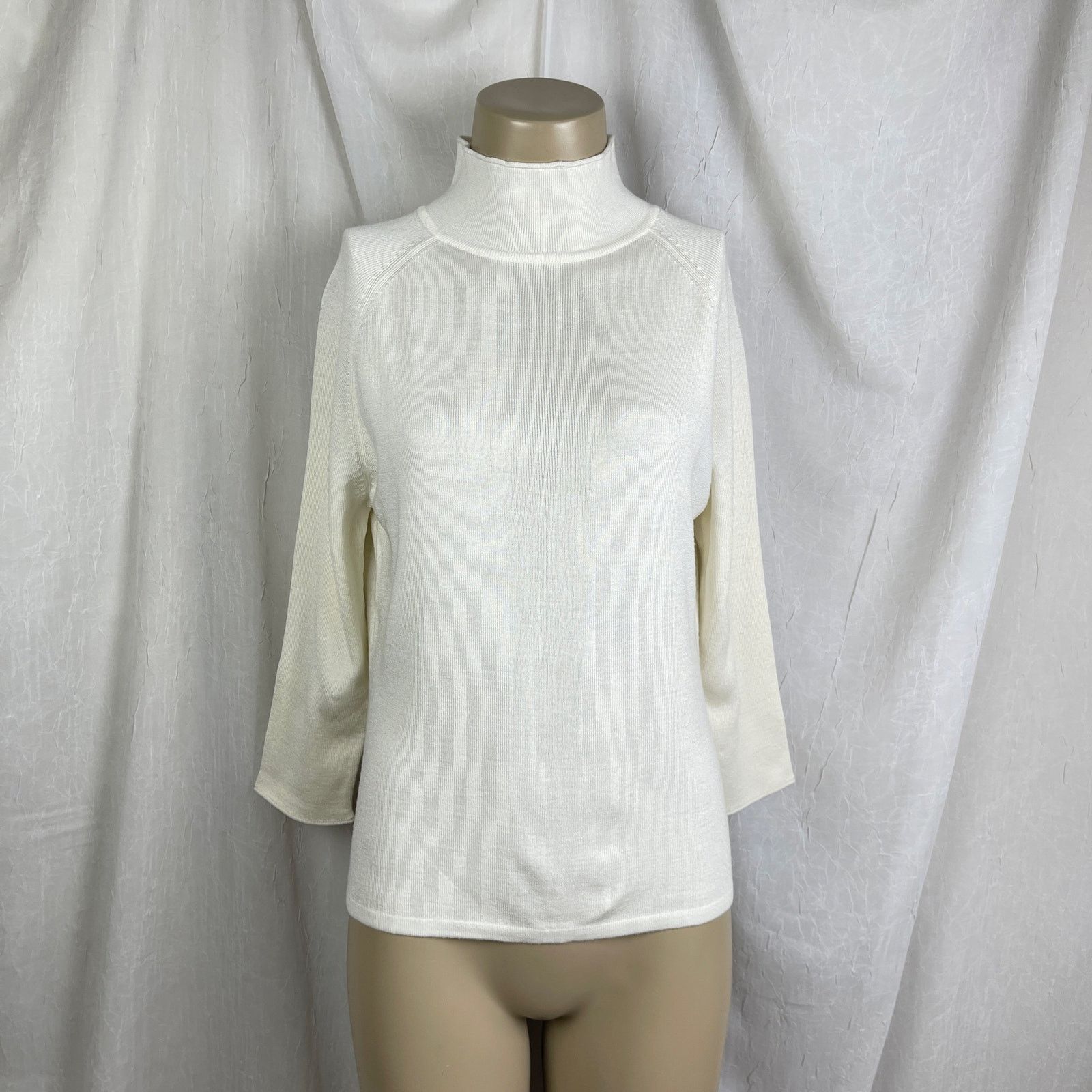 Vintage VTG Y2K Caslon Cream Sweater Mock Turtle Neck Cozy Scandi Size M / US 6-8 / IT 42-44 - 1 Thumbnail