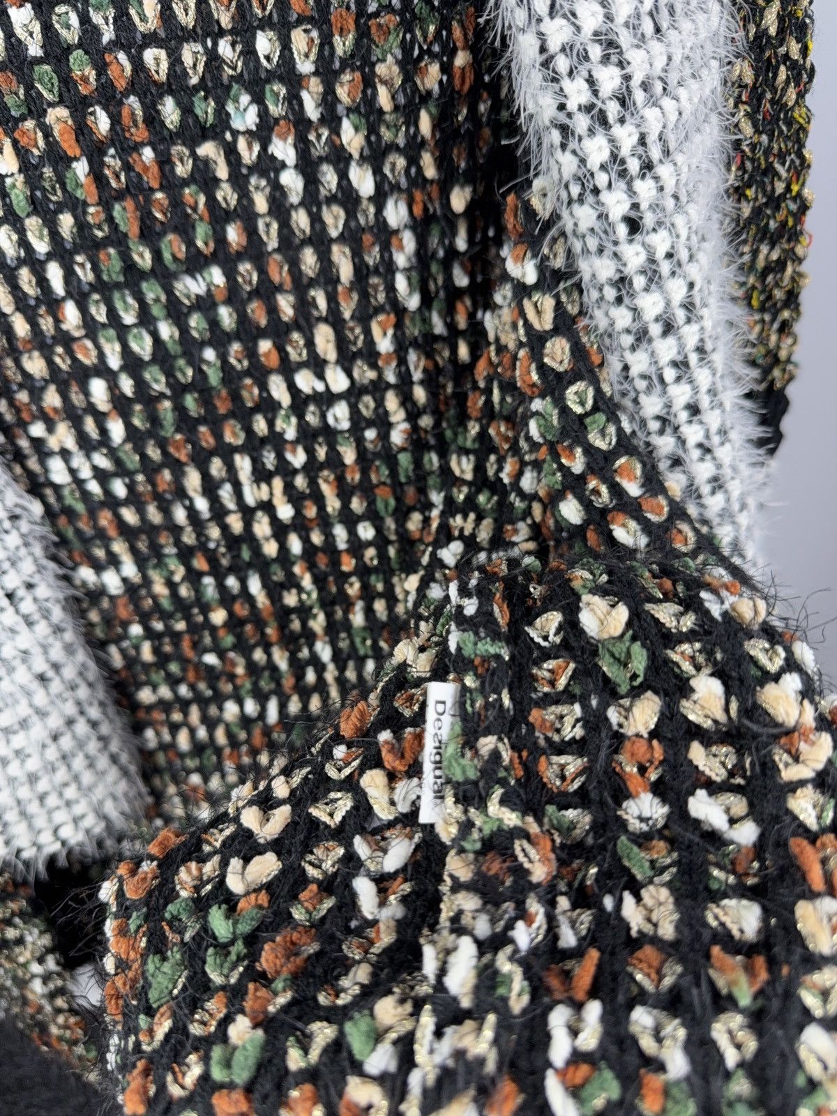 Desigual Desigual Chunky Knit Patchwork Cardigan S Boho Avant Garde Size S / US 4 / IT 40 - 5 Thumbnail