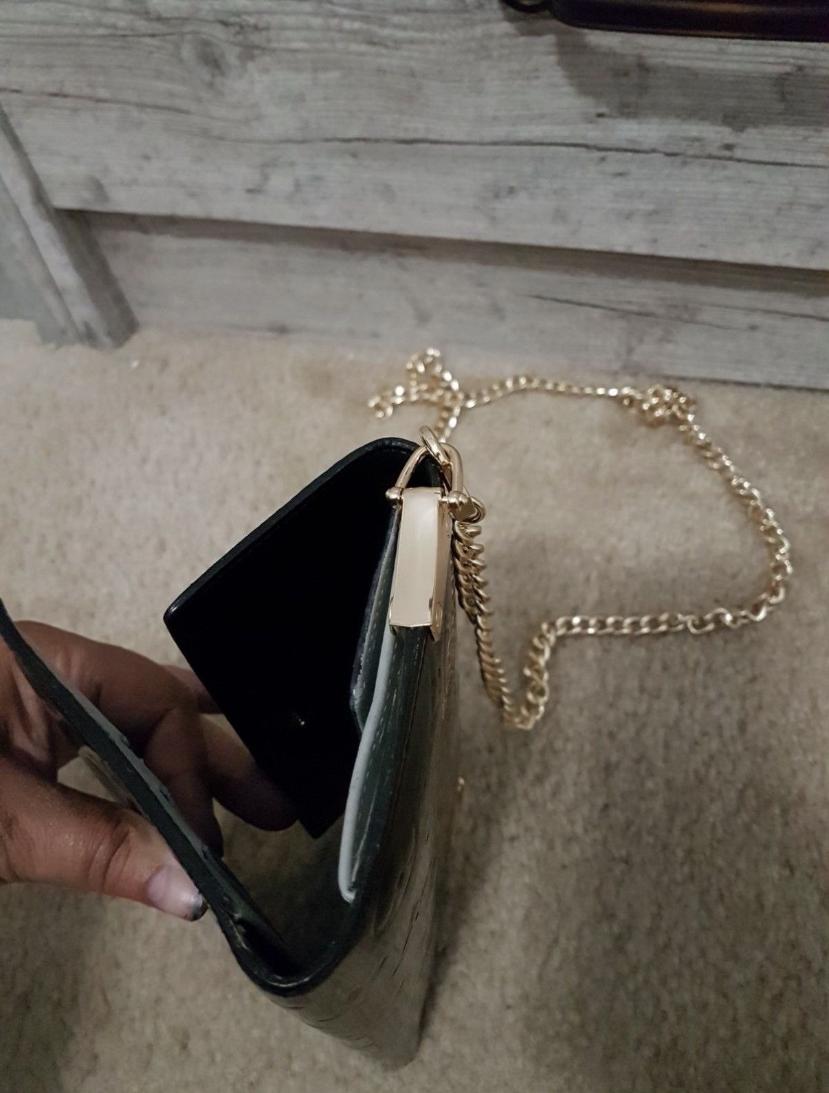 Louis Vuitton Louis Vuitton Vernise Leather Sarah Wallet Chain Crossbody Size ONE SIZE - 7 Thumbnail