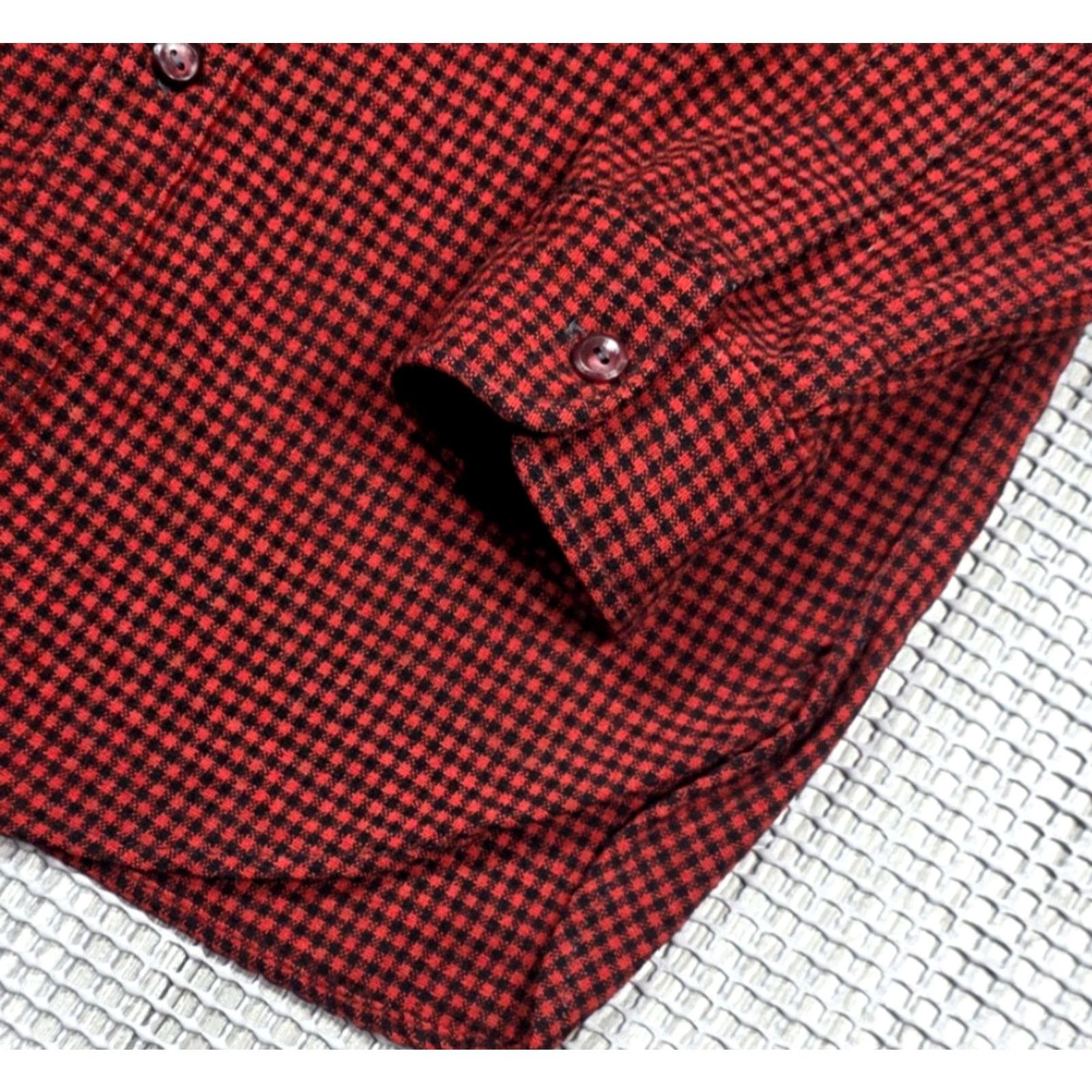 Vintage VINTAGE Woolrich Wool Shirt Mens Long Sleeve M Flannel Red Black Plaid Button Up USA Size US M / EU 48-50 / 2 - 6 Thumbnail