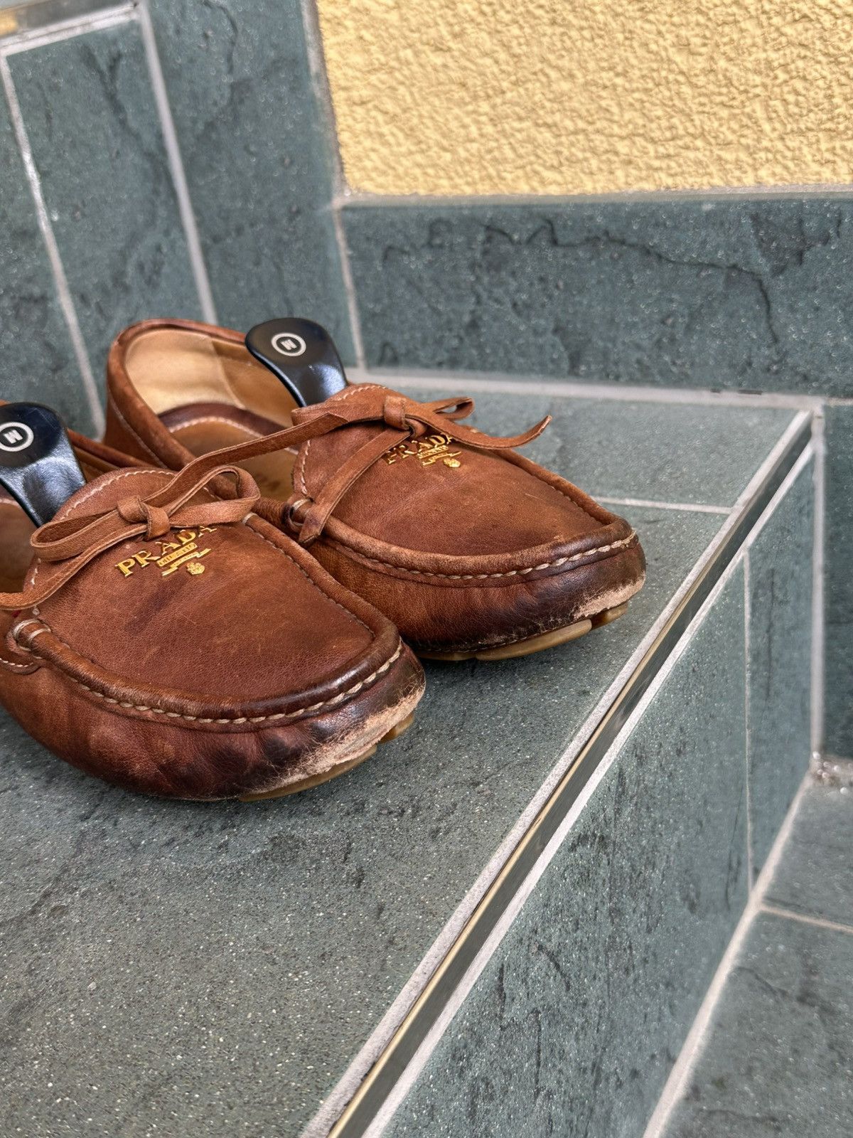 Prada Prada Leather Loafers Brown Low Made In Italy Luxury Rare 36 Size US 5.5 / IT 35.5 - 15 Thumbnail