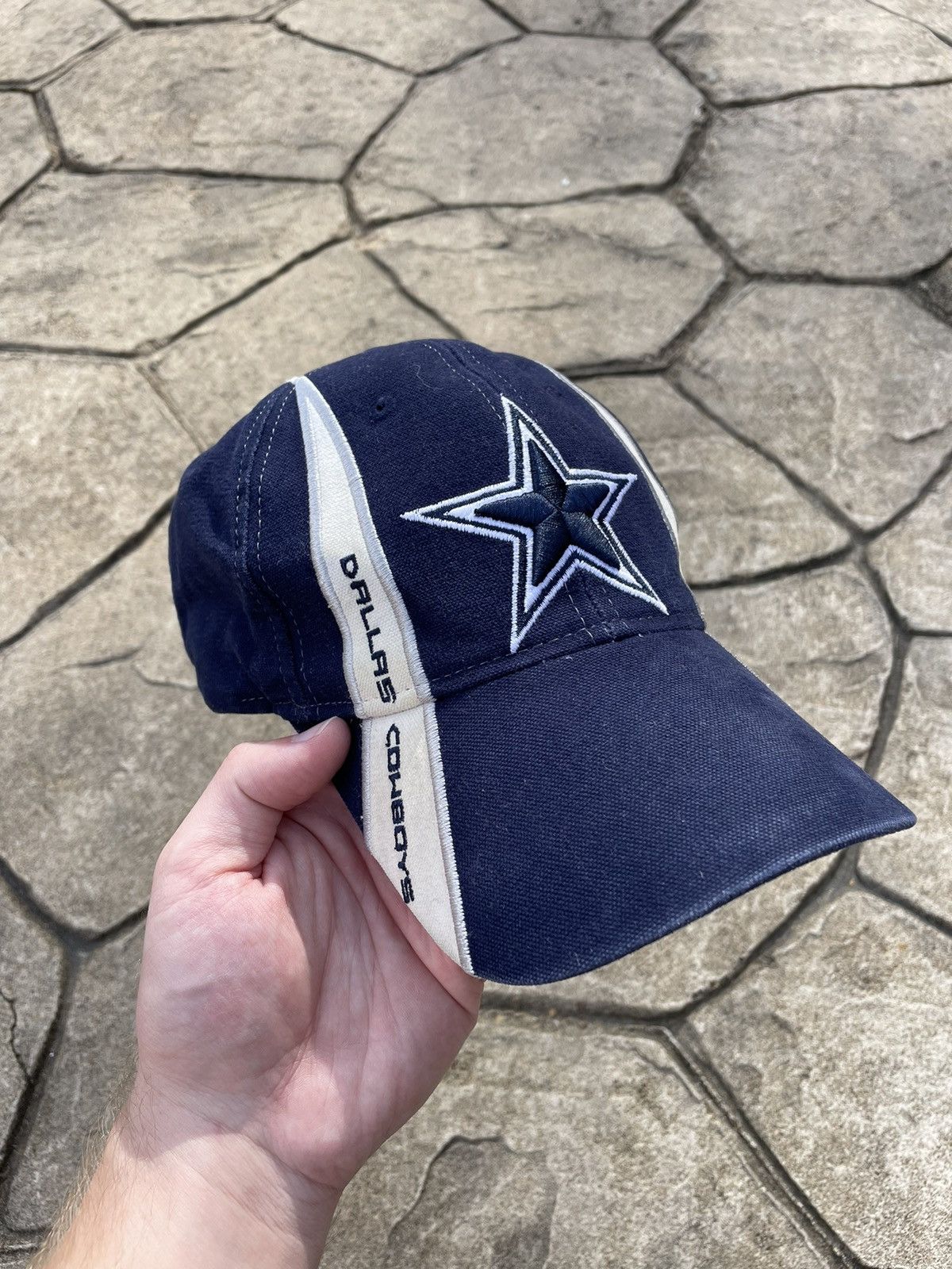 NFL × Reebok Y2K Reebok Dallas Cowboys Retro Hat Size ONE SIZE - 1 Thumbnail