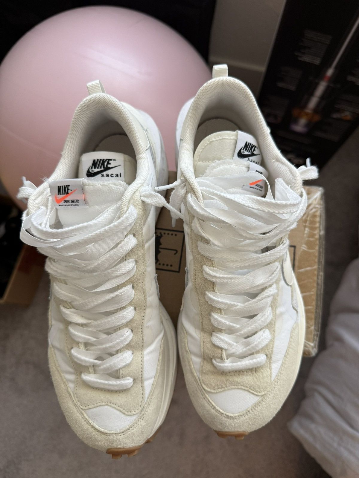 Nike × Sacai Nike x SACAI VaporWaffle white sail gum Size US 10 / EU 43 - 2 Thumbnail