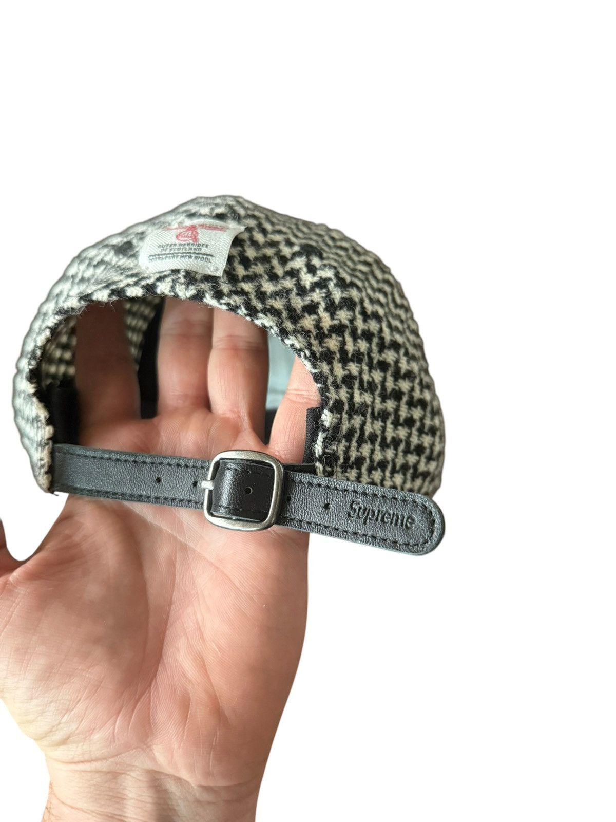 Supreme Supreme Harris Tweed Harris Tweed Classic Logo 6 Panel White Size ONE SIZE - 6 Thumbnail
